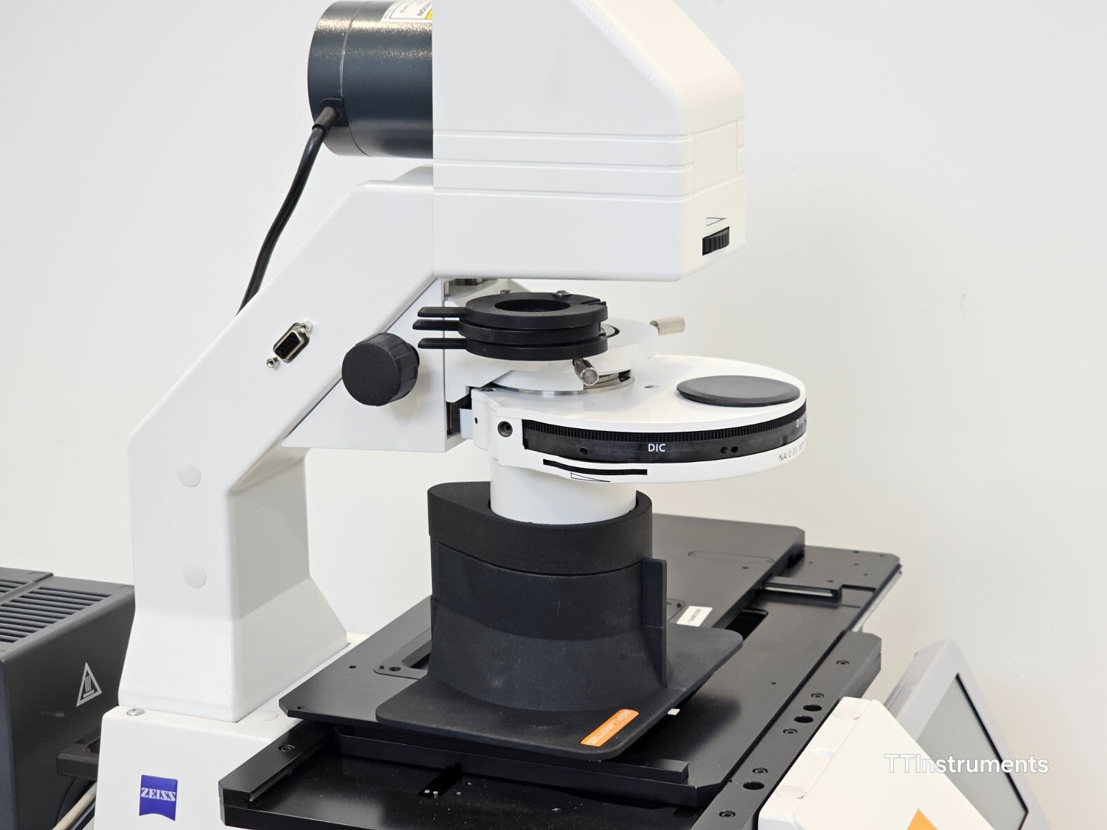 ZEISS Axio Observer Z1 Motorized Microscope with Laptop, Camera and Light Source