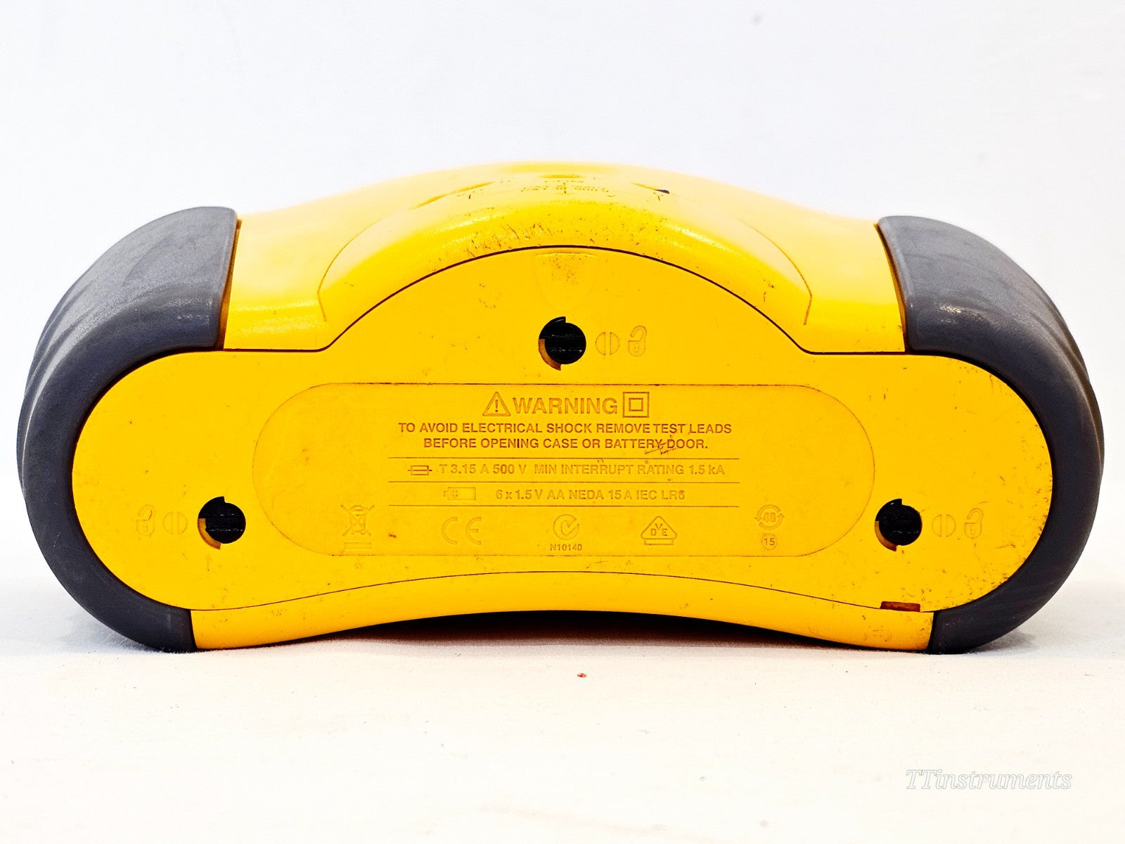Fluke 1653B angled view showing overall unit condition