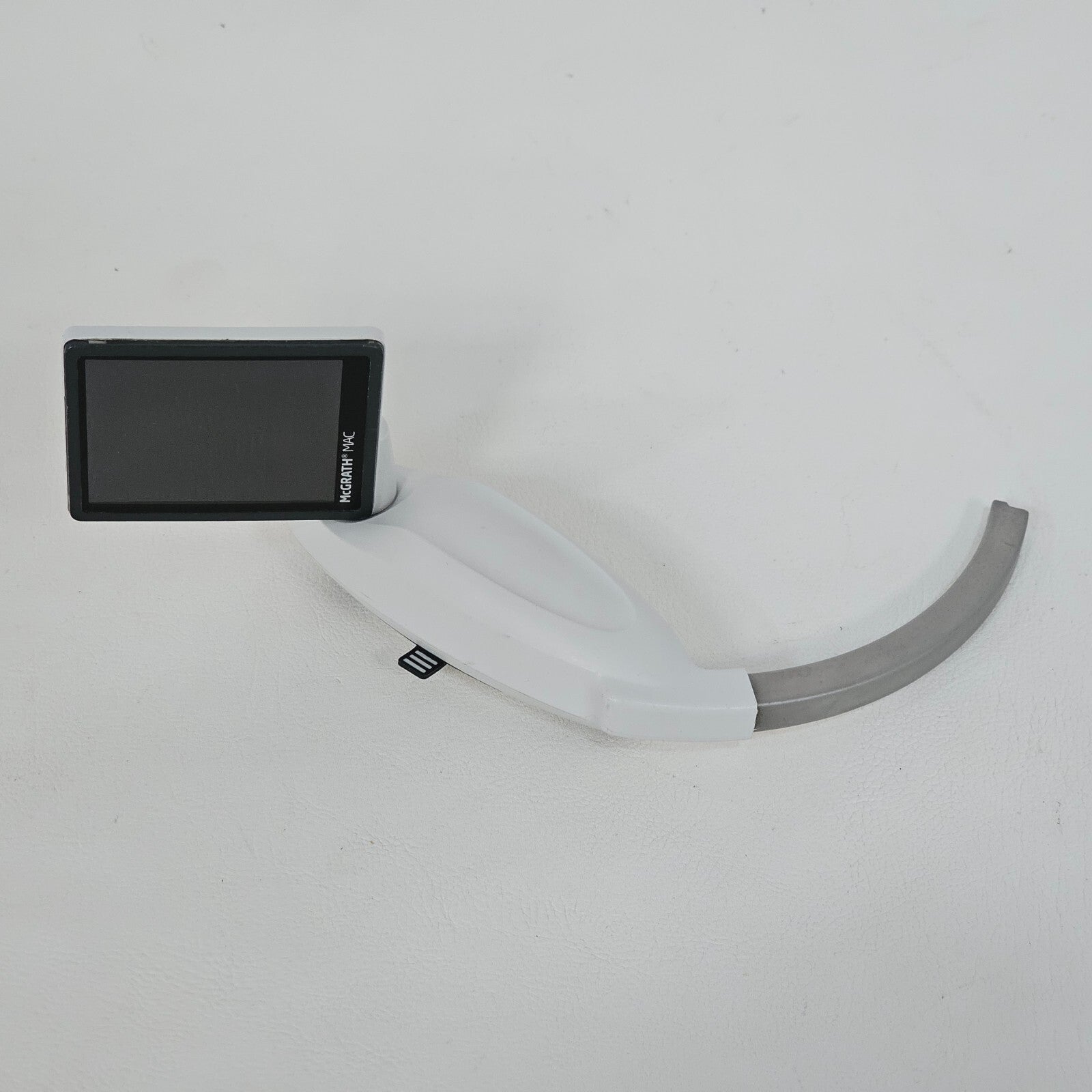 Aircraft McGrath Mac Portable Video Laryngoscope with 250 Min Battery