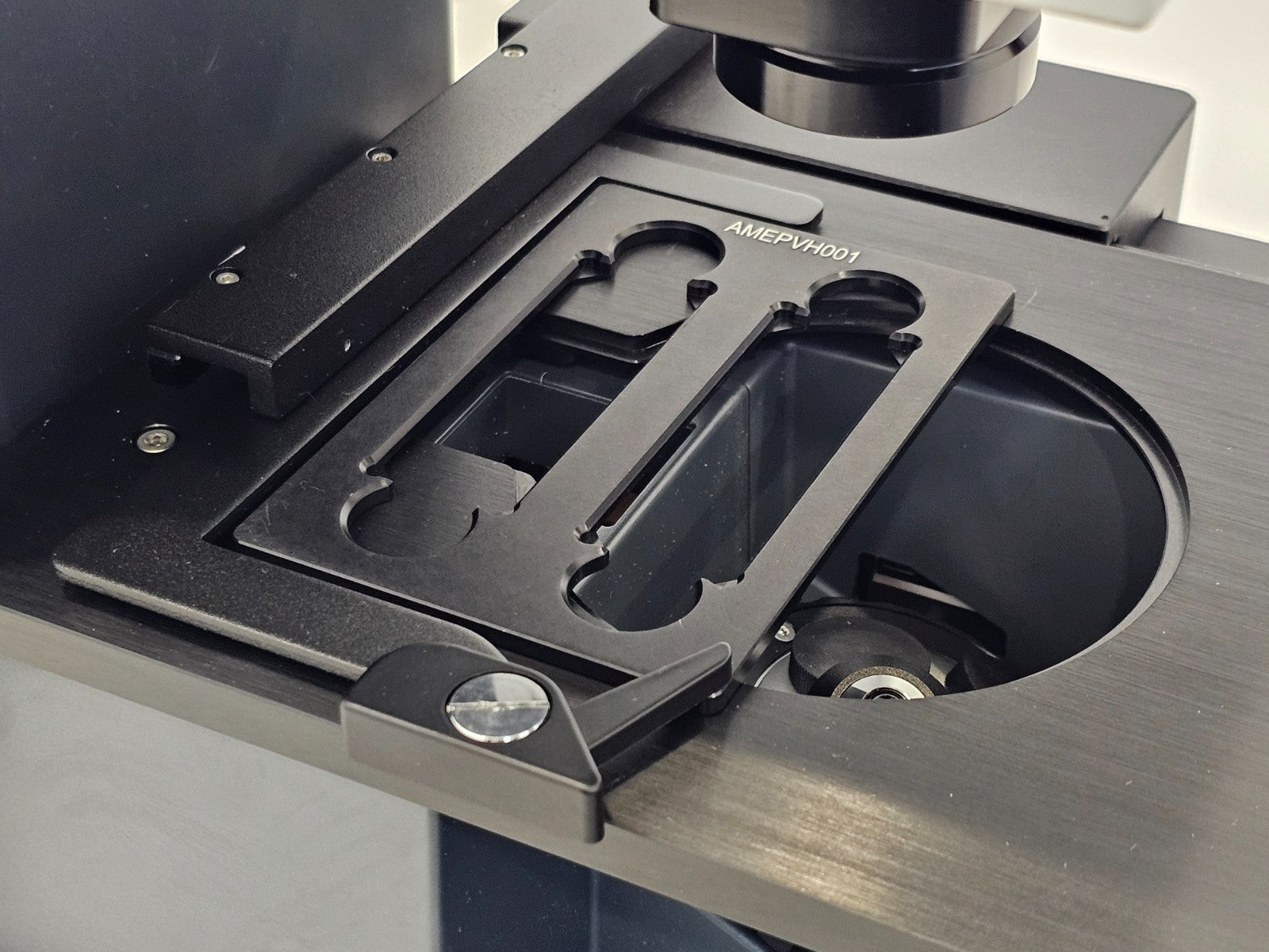 Thermo Fisher Scientific Invitrogen EVOS M3000 Inverted Microscope AMF3000 2025