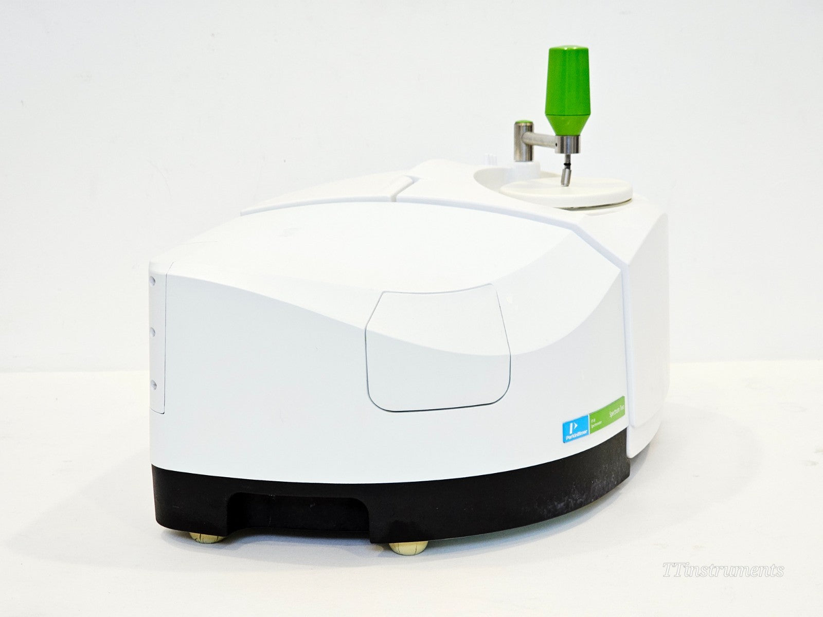 PerkinElmer FT-IR Spectrometer L1600300 Spectrum Two LiTa UATR Diamond Crystal4