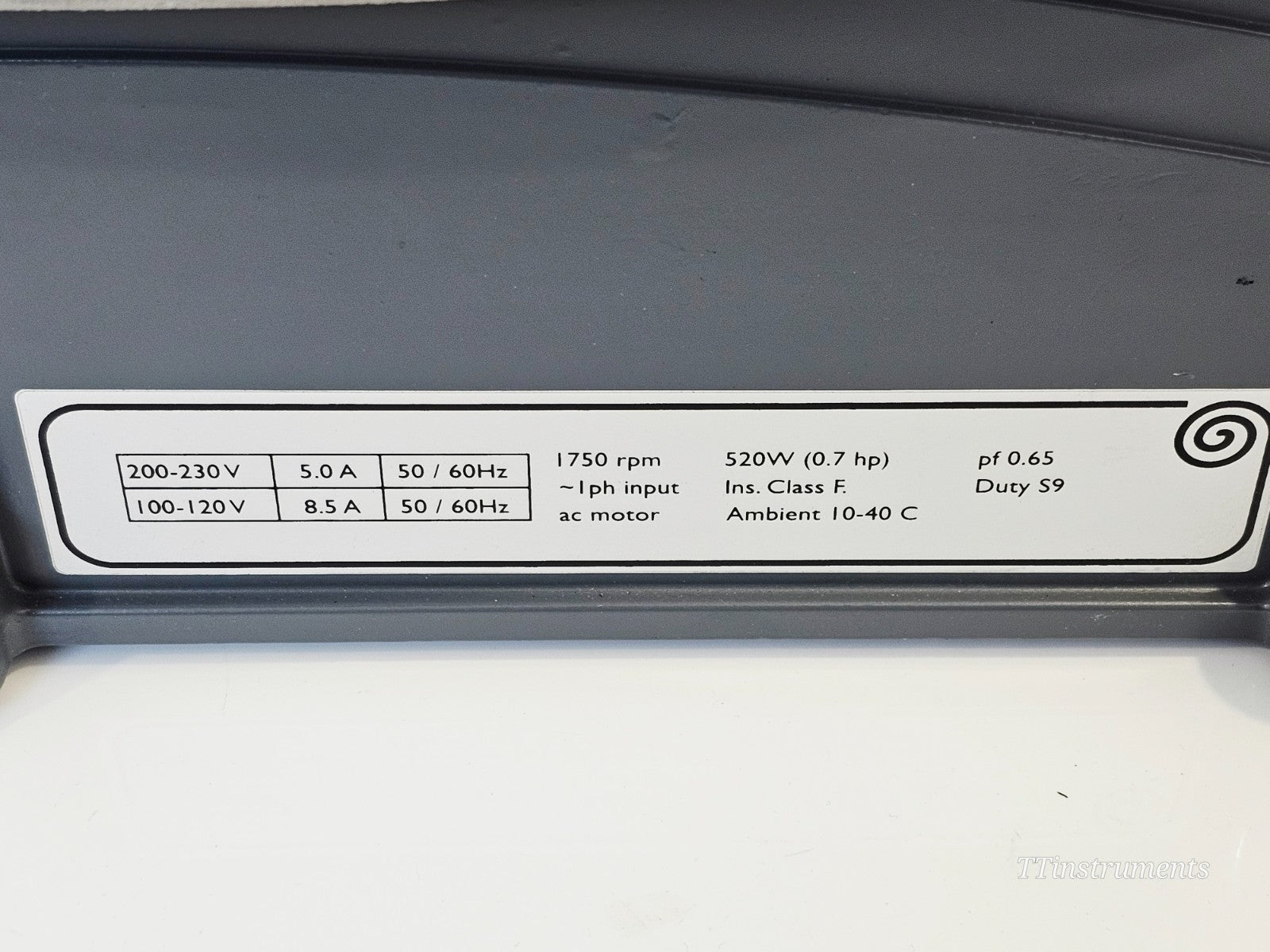 Edwards XDS35i vacuum pump base and mounting feet detail
