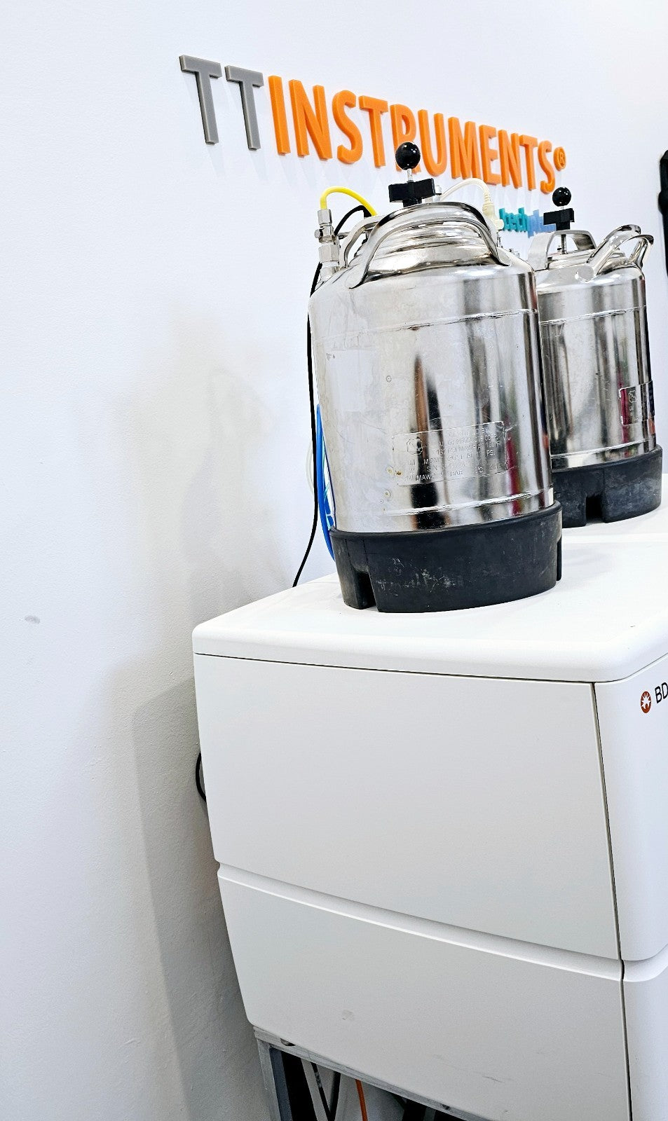 BD Becton Dickinson FACSMelody Cytometer Cell Sorter System 661768 3 Lasers