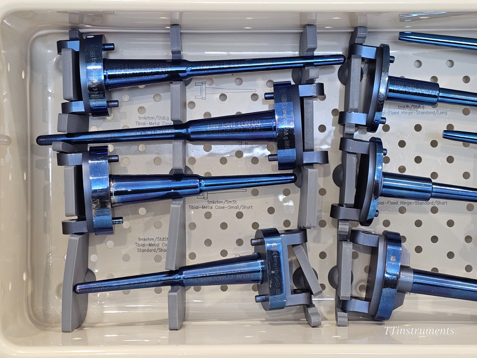 METS SMILES Knee Trial tray upper tray detail showing tibial metal case Standard/Long and Small/Short trial components marked DO NOT IMPLANT