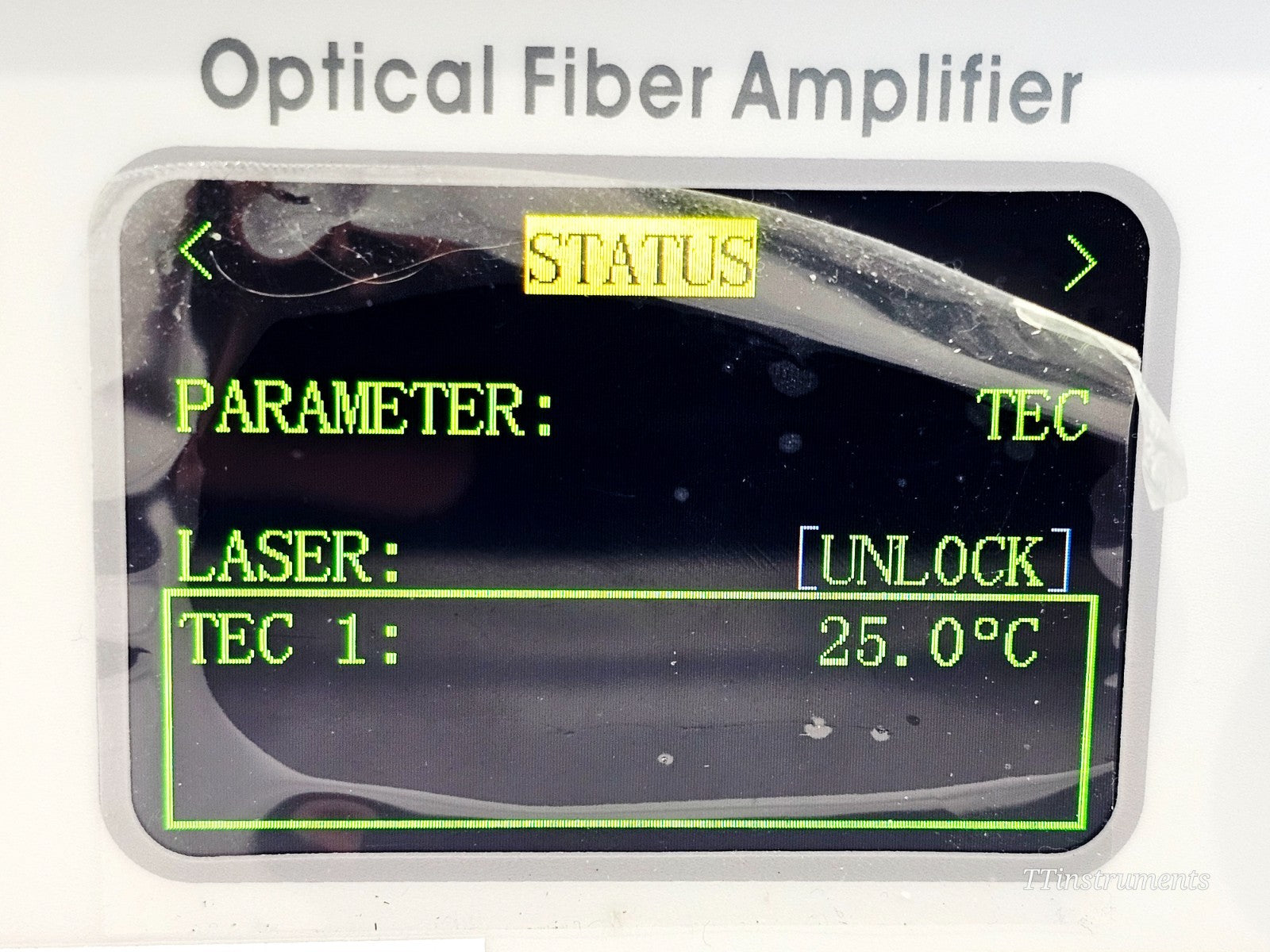 Amonics AEDFA-IL-23-B-FA accessory and cable detail included