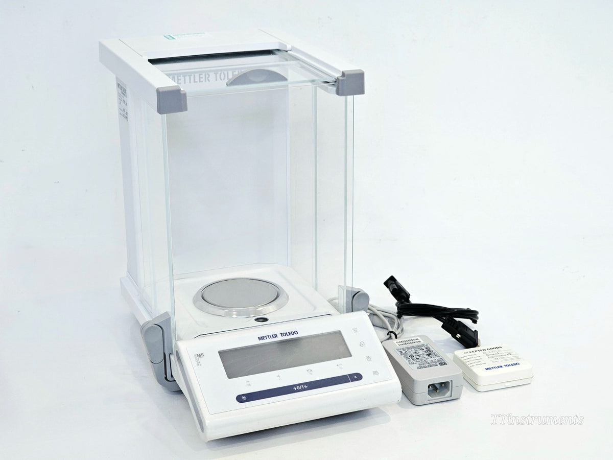 Mettler Toledo used laboratory balance scale, precision weighing instrument for lab use