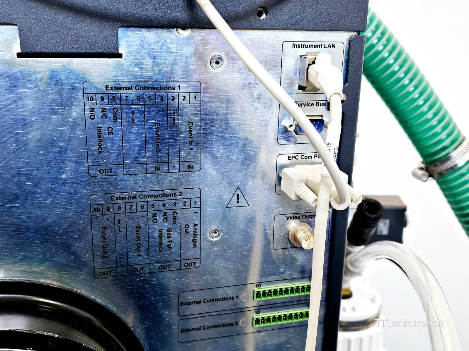 Waters Xevo TQ-S instrument front panel and display interface