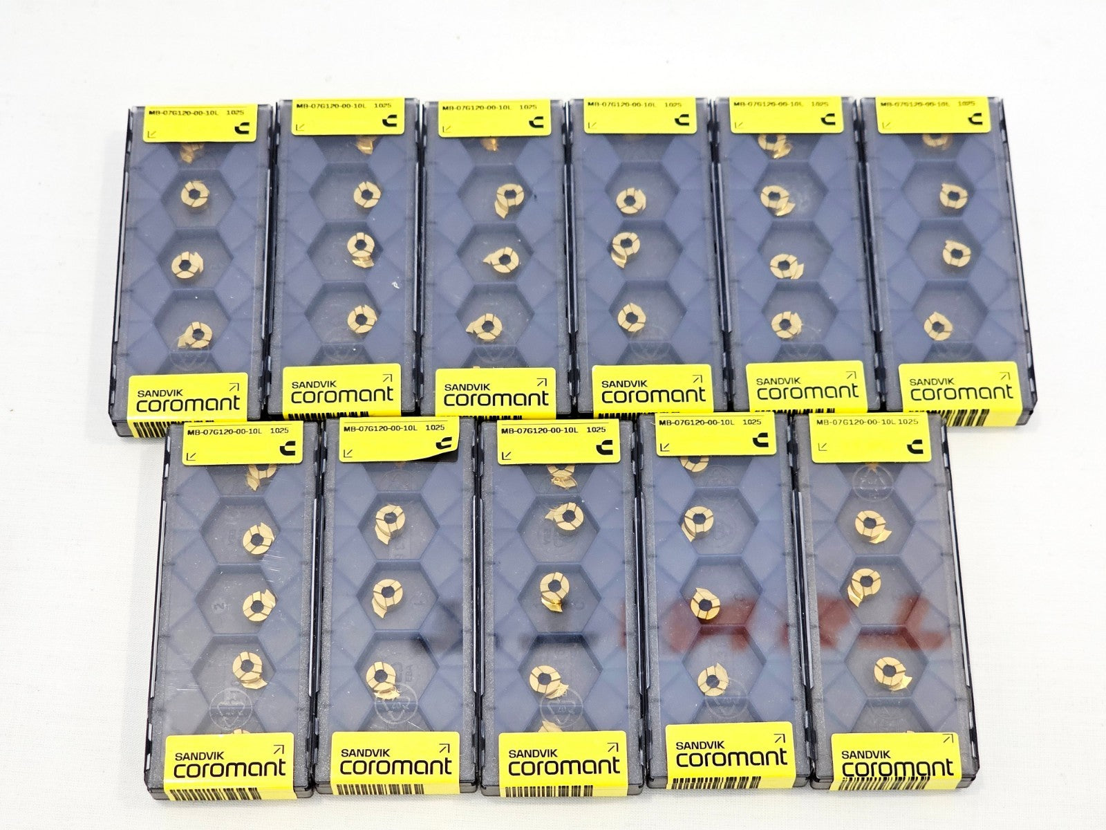 11 sealed Sandvik Coromant CoroCut MB MB-07G120-00-10L 1025 grooving insert packs overhead view