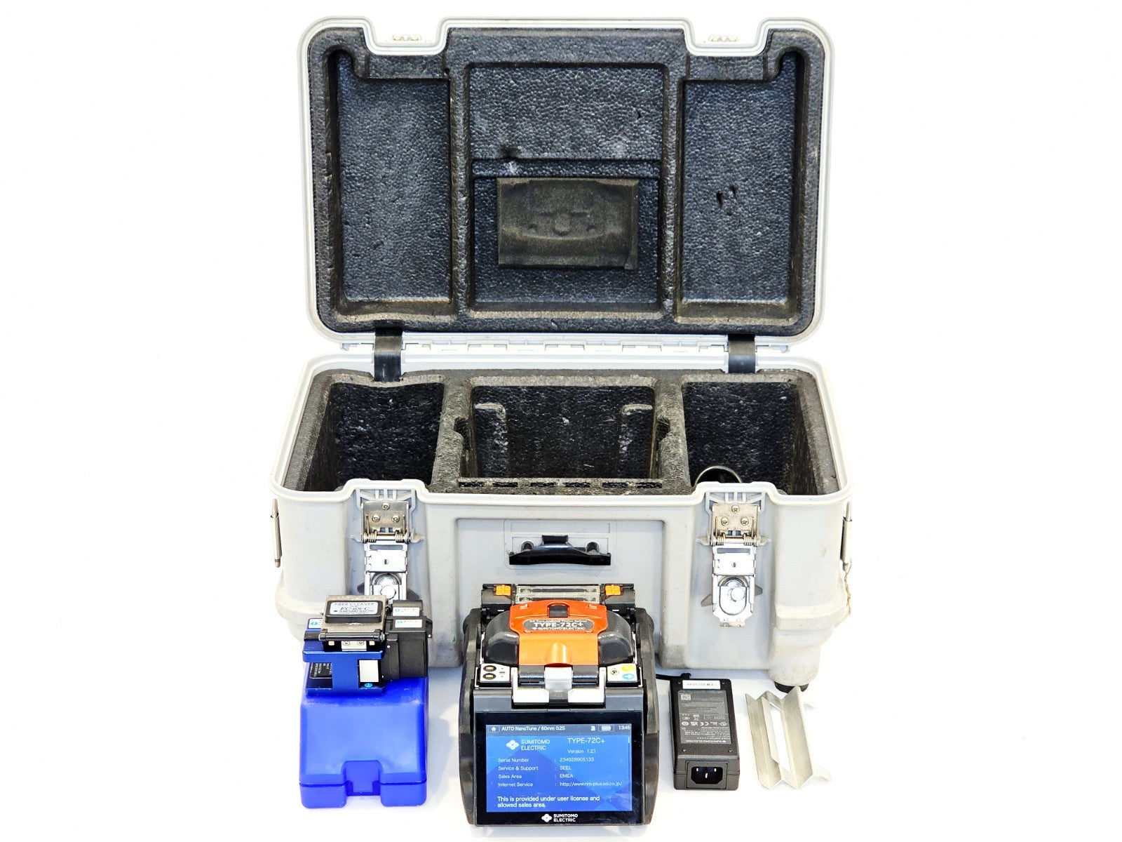 Sumitomo TYPE-72C+ used fusion splicer, compact fibre optic splicing unit with carry handle