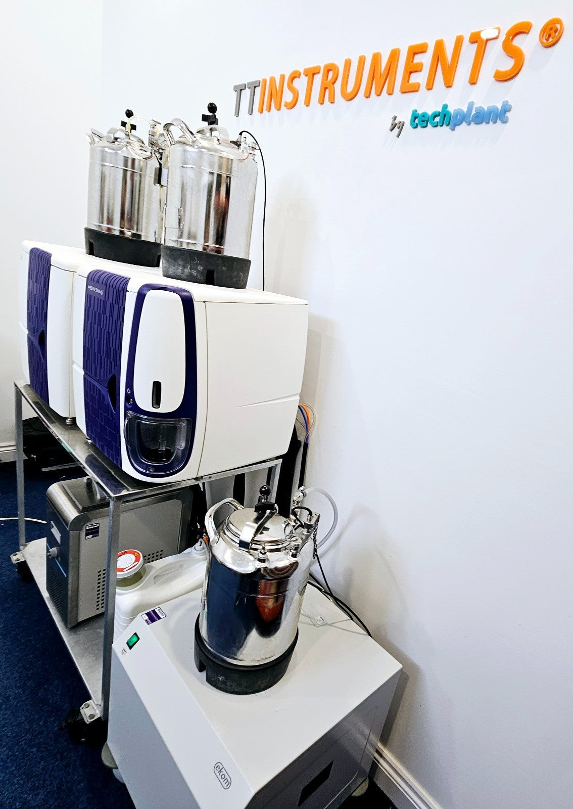 BD Becton Dickinson FACSMelody Cytometer Cell Sorter System 661768 3 Lasers