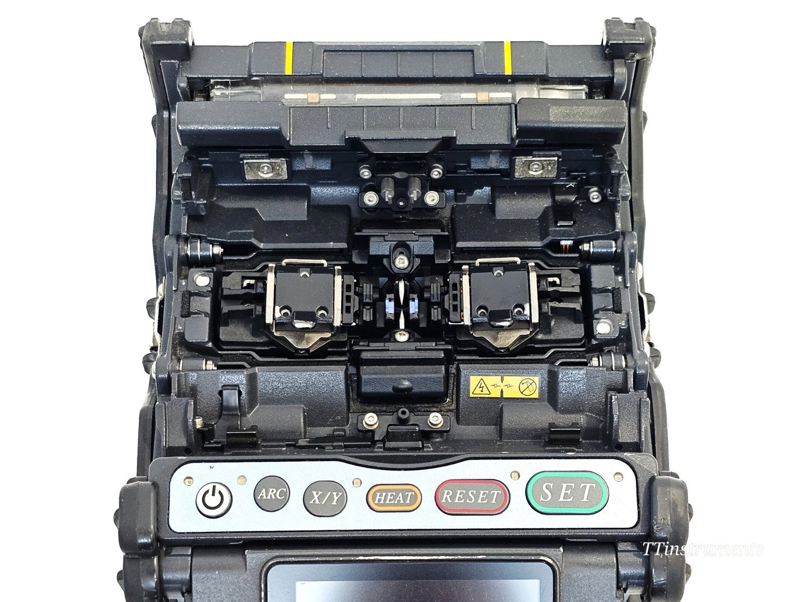 Fujikura FSM-70S+ fusion splicer top-down view of fibre alignment and splicing mechanism