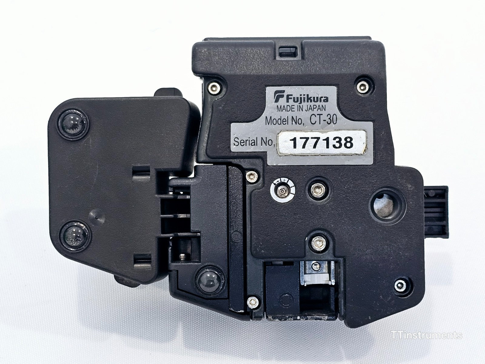 Fujikura FSM-60S unit label showing model number and serial information
