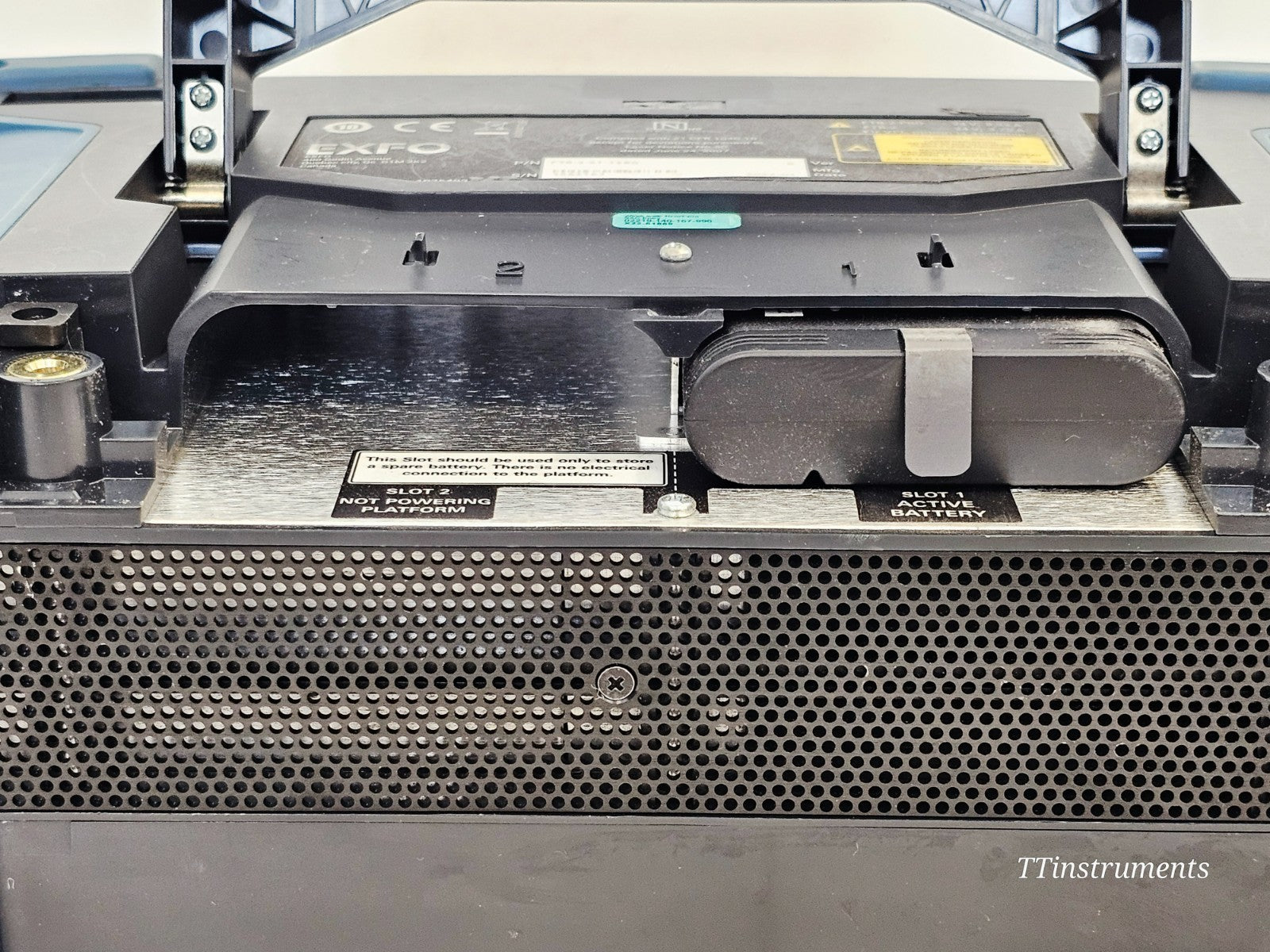 EXFO FTB-2 used OTDR accessories and included items for fibre network testing