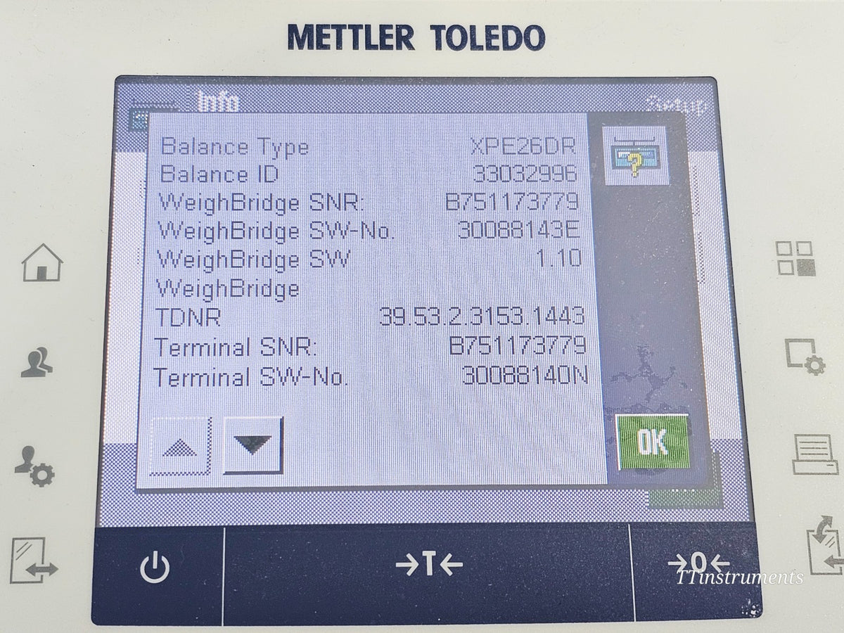 Mettler Toledo used lab balance close-up of display and menu navigation