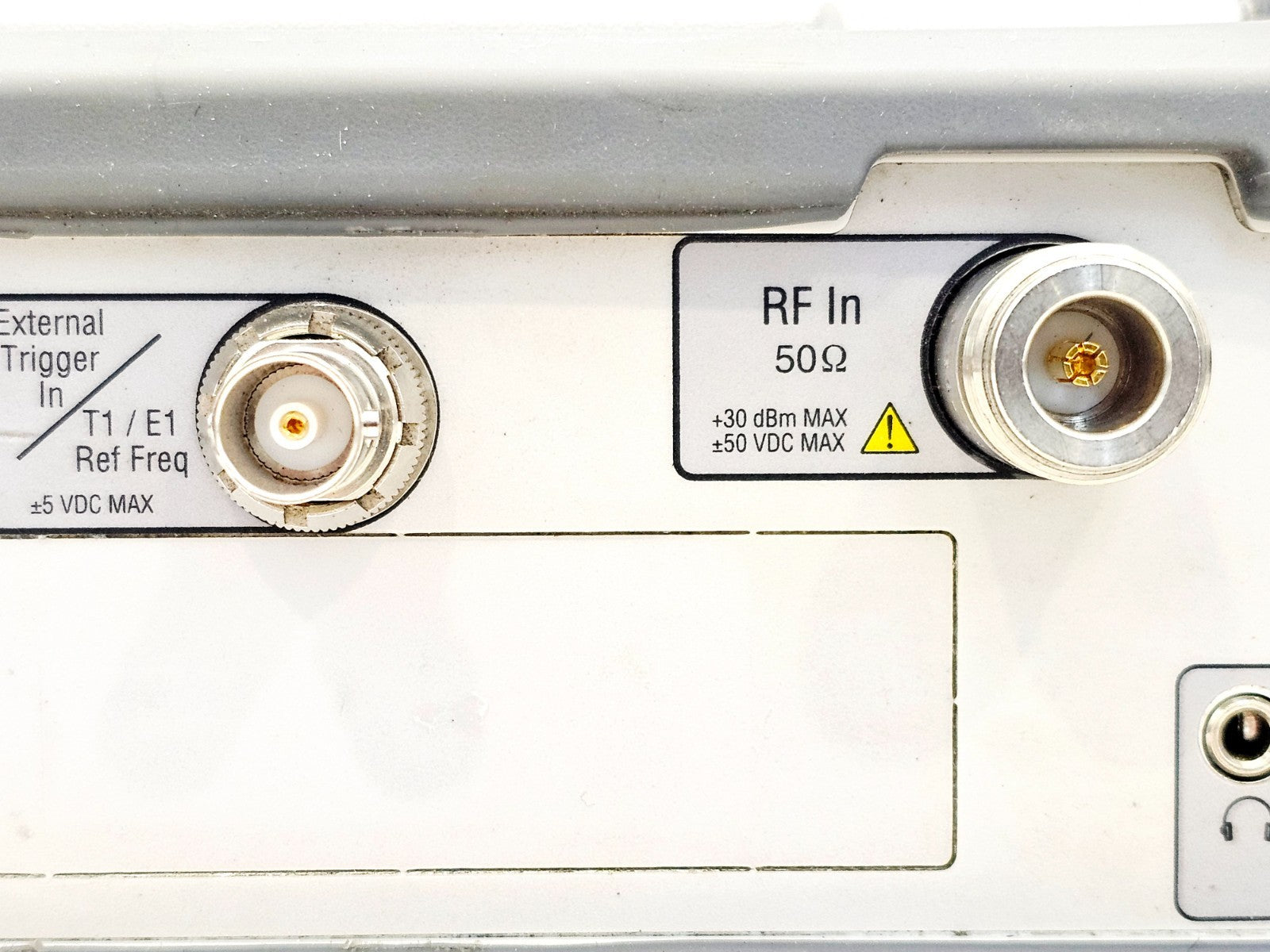 Anritsu S331E connector port close-up N-type RF input