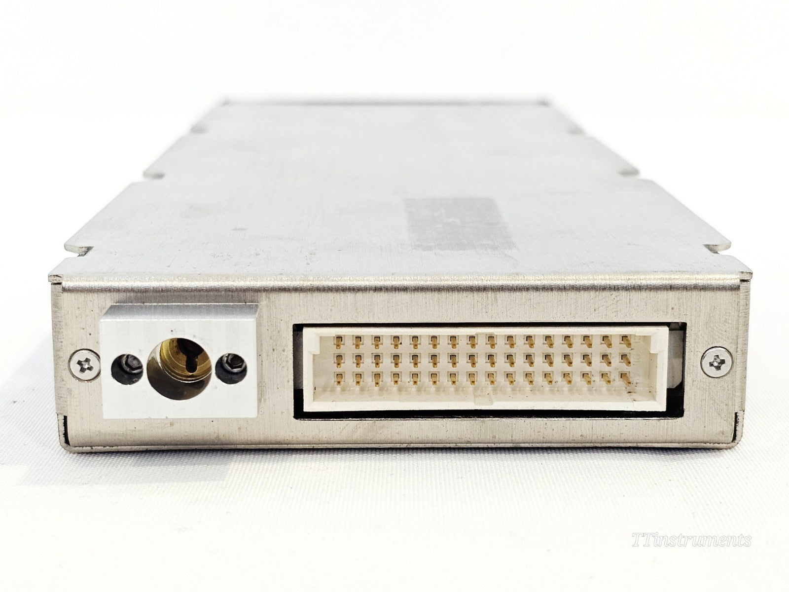 EXFO FTB-7300E-0234B optical ports and connectors close-up