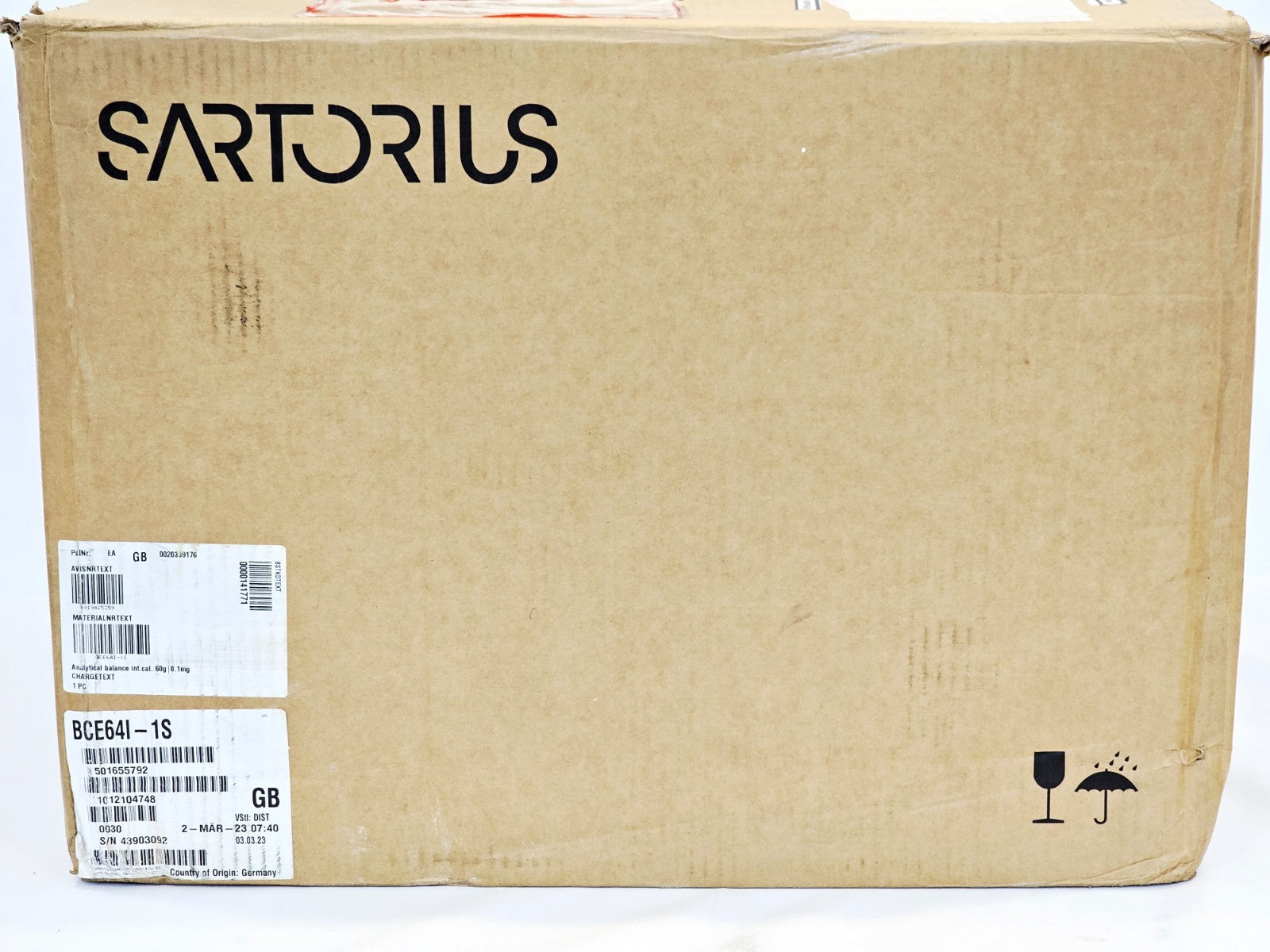 Sartorius BCE64I-1S lab scale rear ports and connectivity detail view