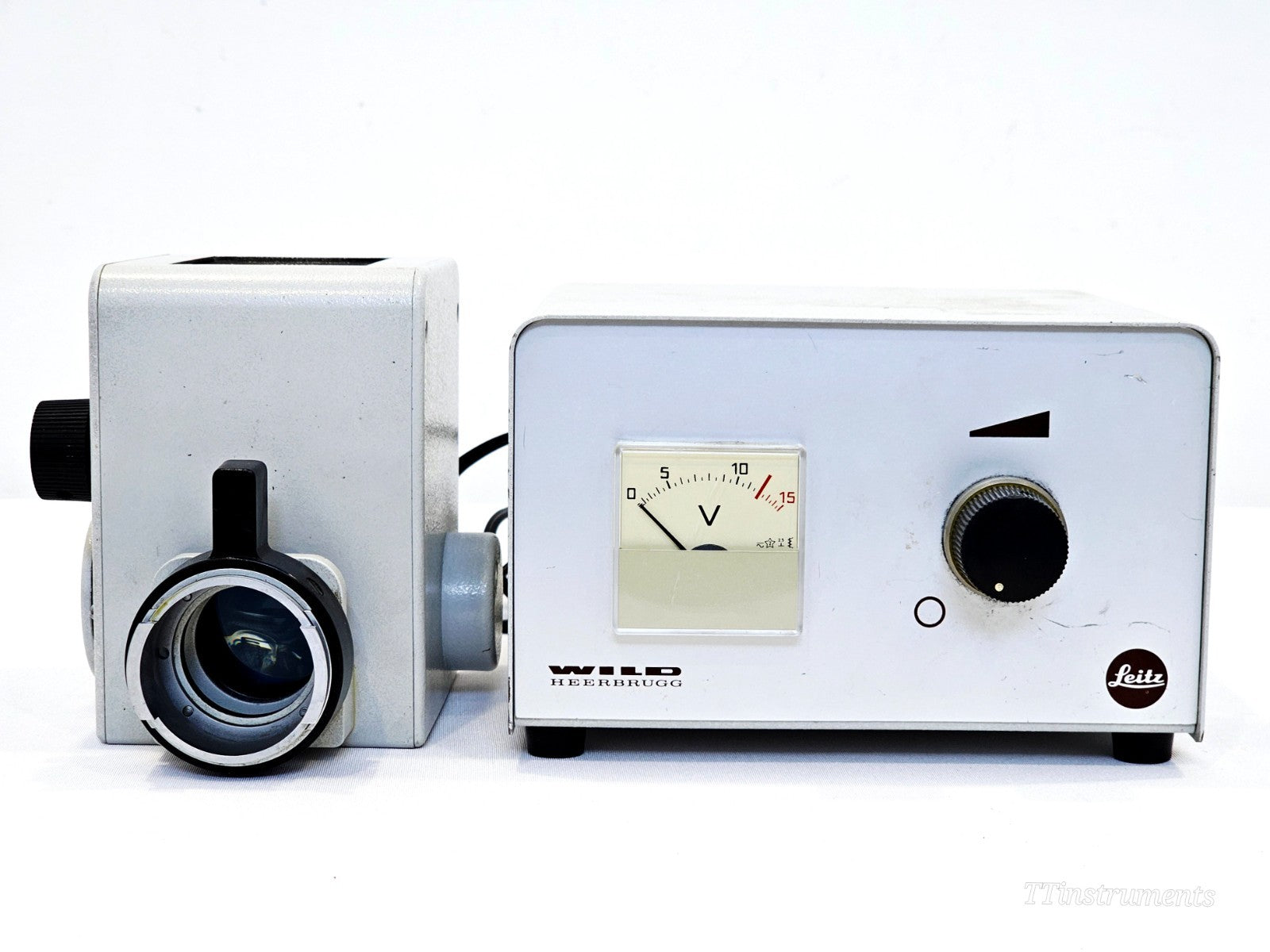 Leitz Orthoplan Compound Microscope with 6x Objectives & Illuminator