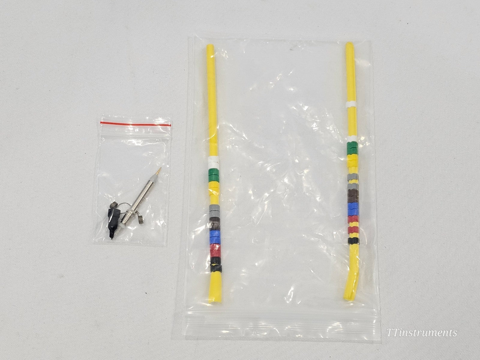 Dranetz HDPQ Xplorer and DRANFLEX 3000XLB accessories including voltage leads and carry case