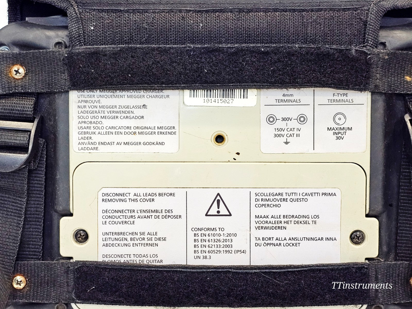 Megger TDR2000/3 BNC test lead connection port close-up