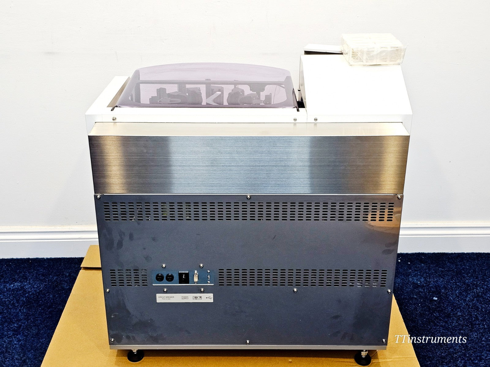 Sakura Tissue-Tek coverslipper control panel and interface detail