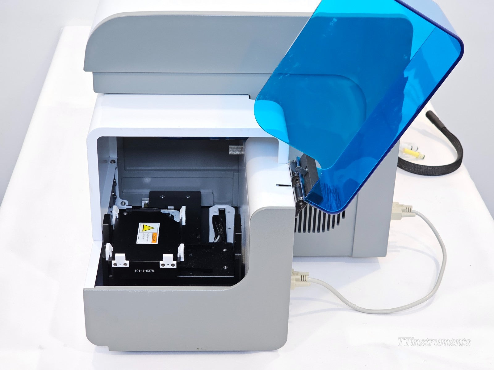 Agilent ACEA NovoCyte 3000 Cytometer w/ NovoSampler Pro & Fluidics Station