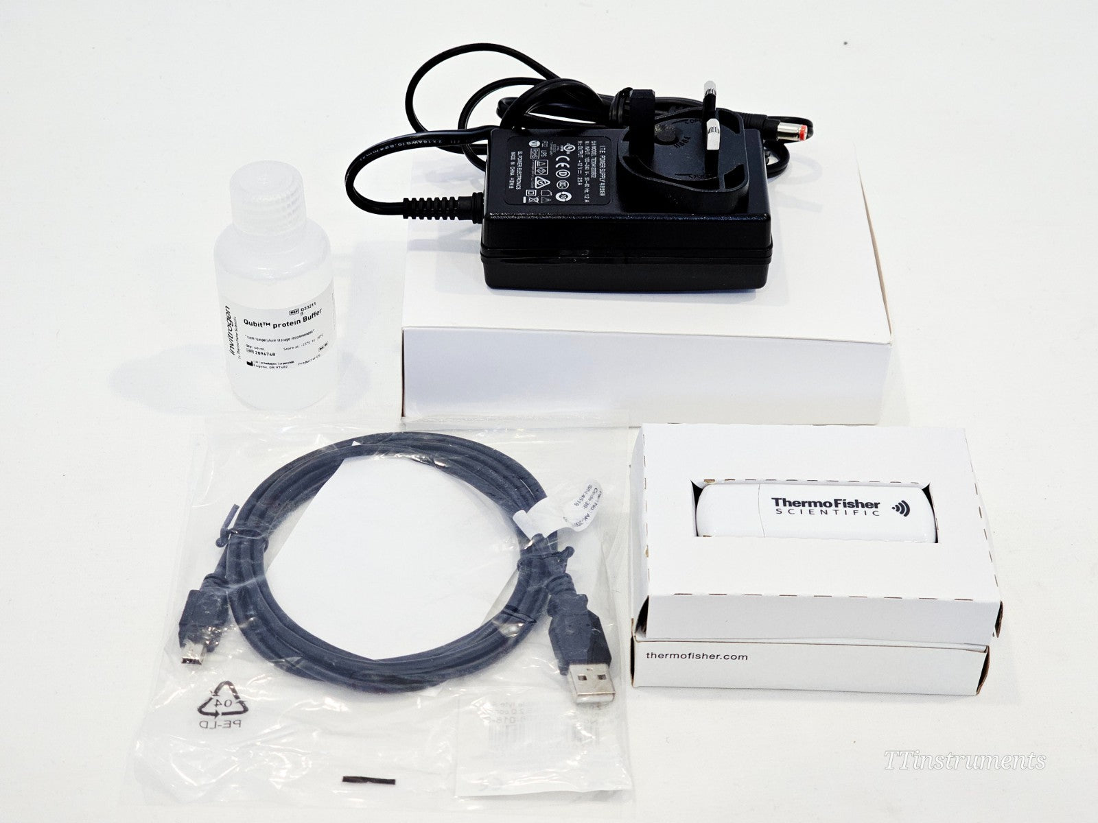 Invitrogen Qubit fluorometer label and serial number detail