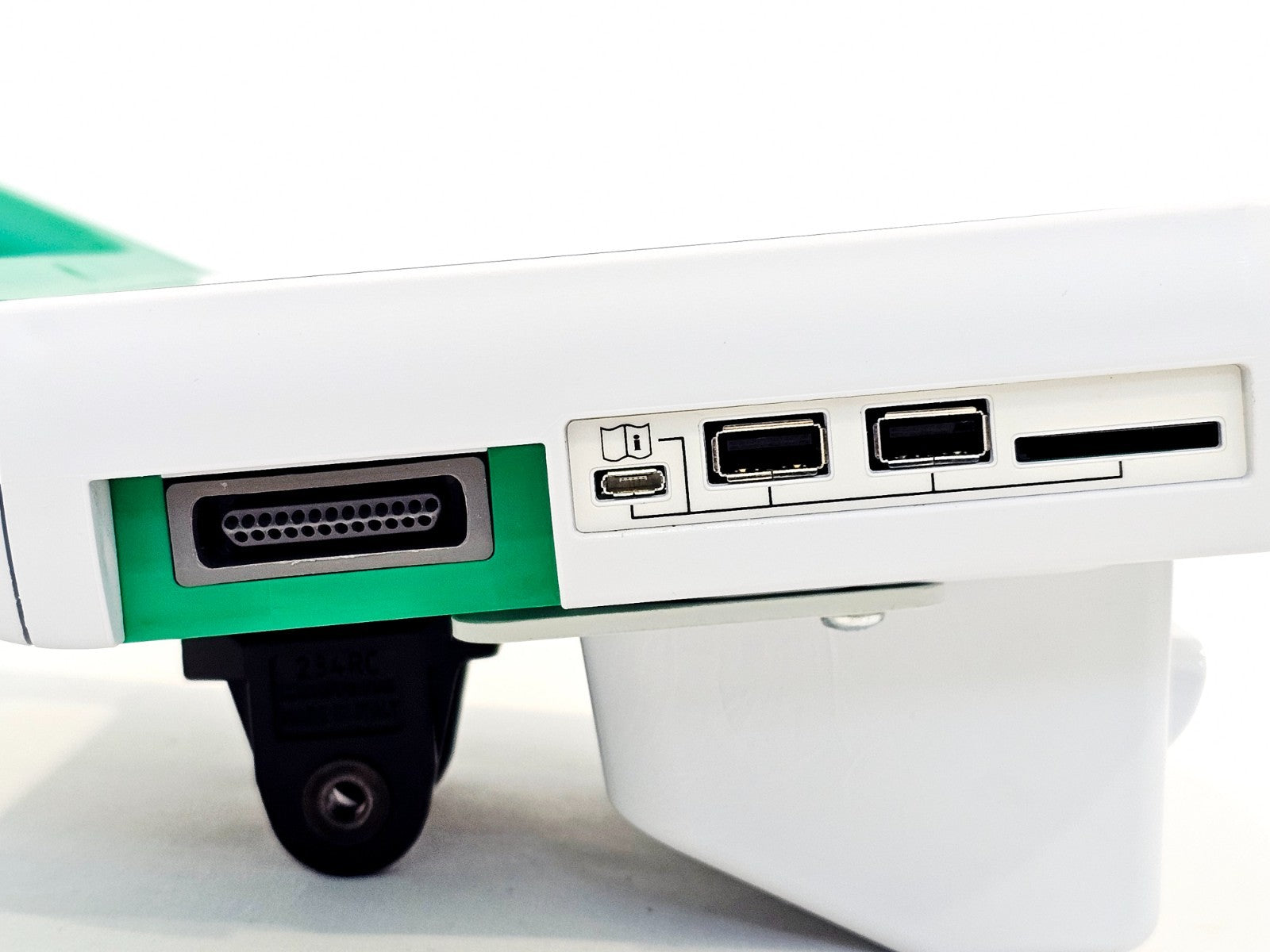 Verathon BladderScan rear panel ports and connectors