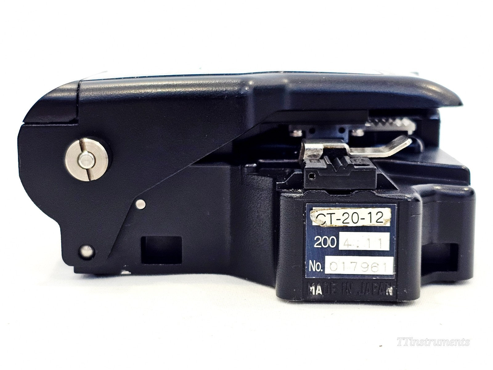 Fujikura FSM-60S refurbished fusion splicer cosmetic condition close-up view