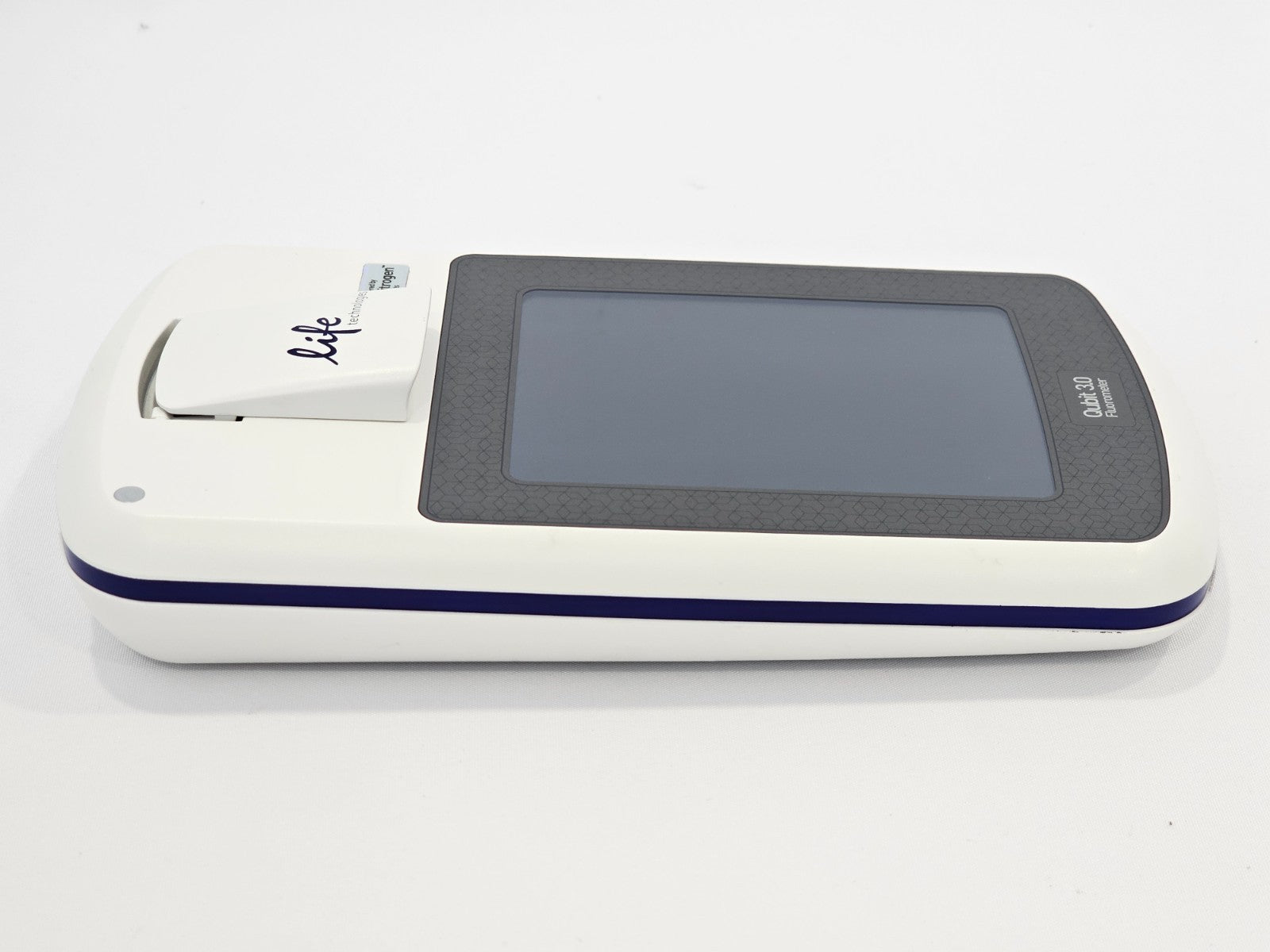 Thermo Fisher Invitrogen Q33216 Qubit 3.0 Fluorometer by Life Technologies