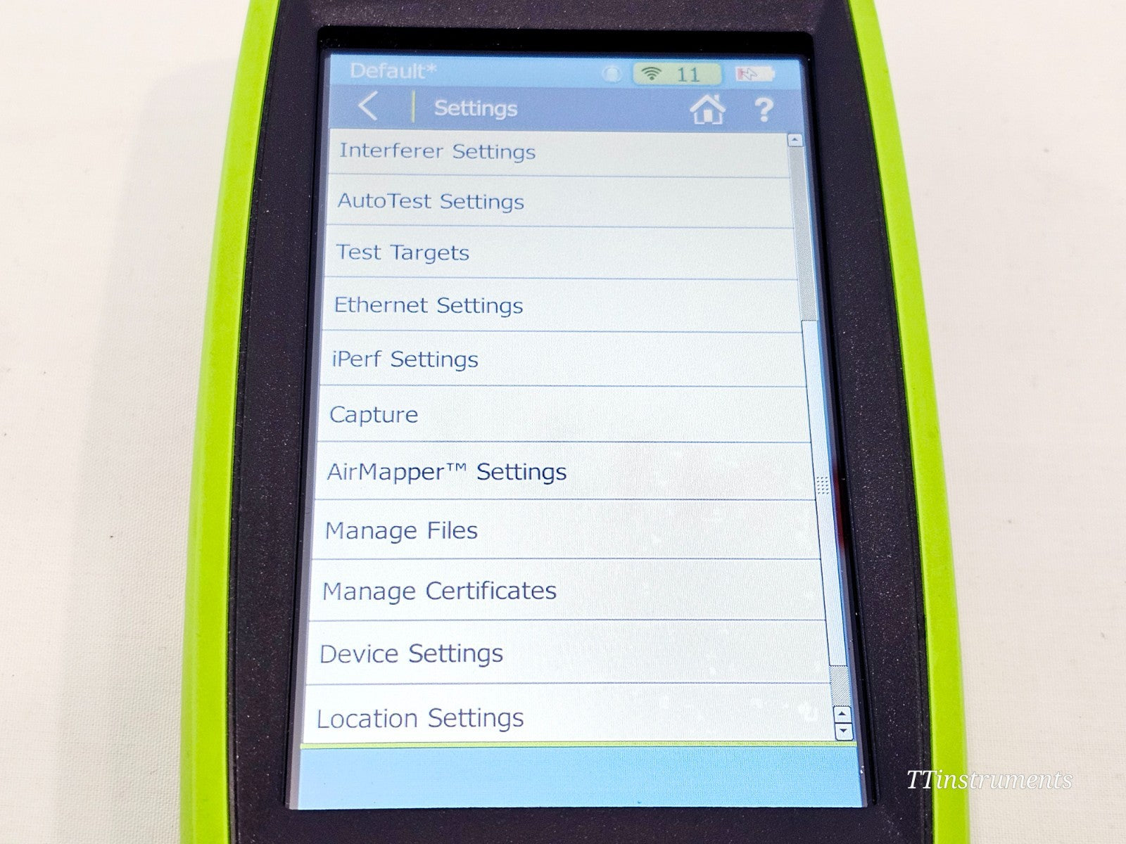 NetScout AirCheck cable and charging accessories included