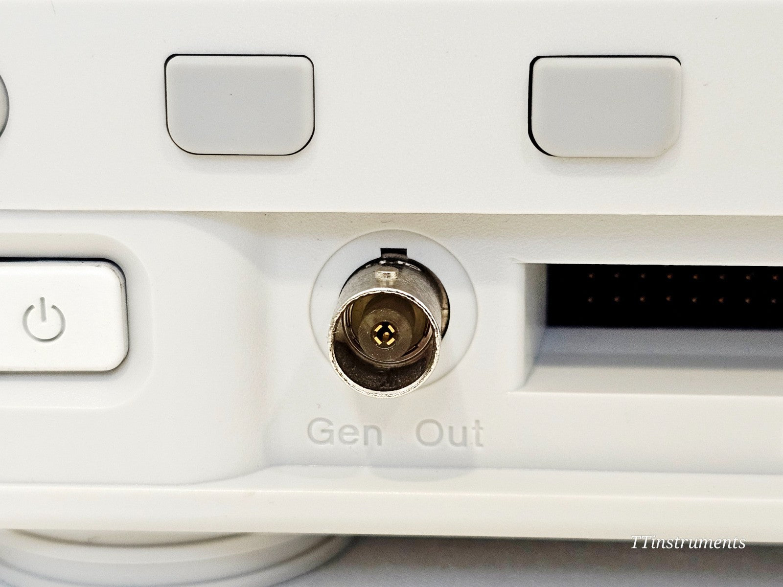 Keysight DSOX2024A oscilloscope channel input BNC connectors close-up