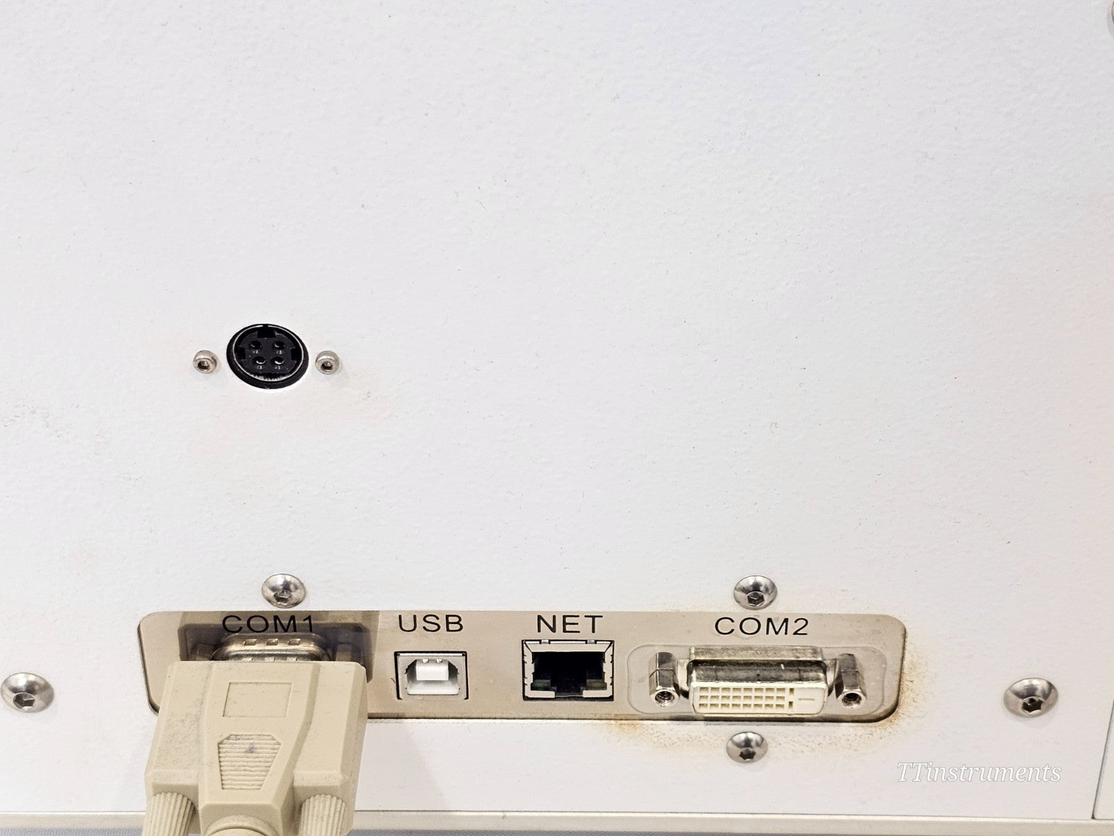 Agilent ACEA NovoCyte 2060R Flow Cytometer w/ NovoSampler Pro & Fluidics Station