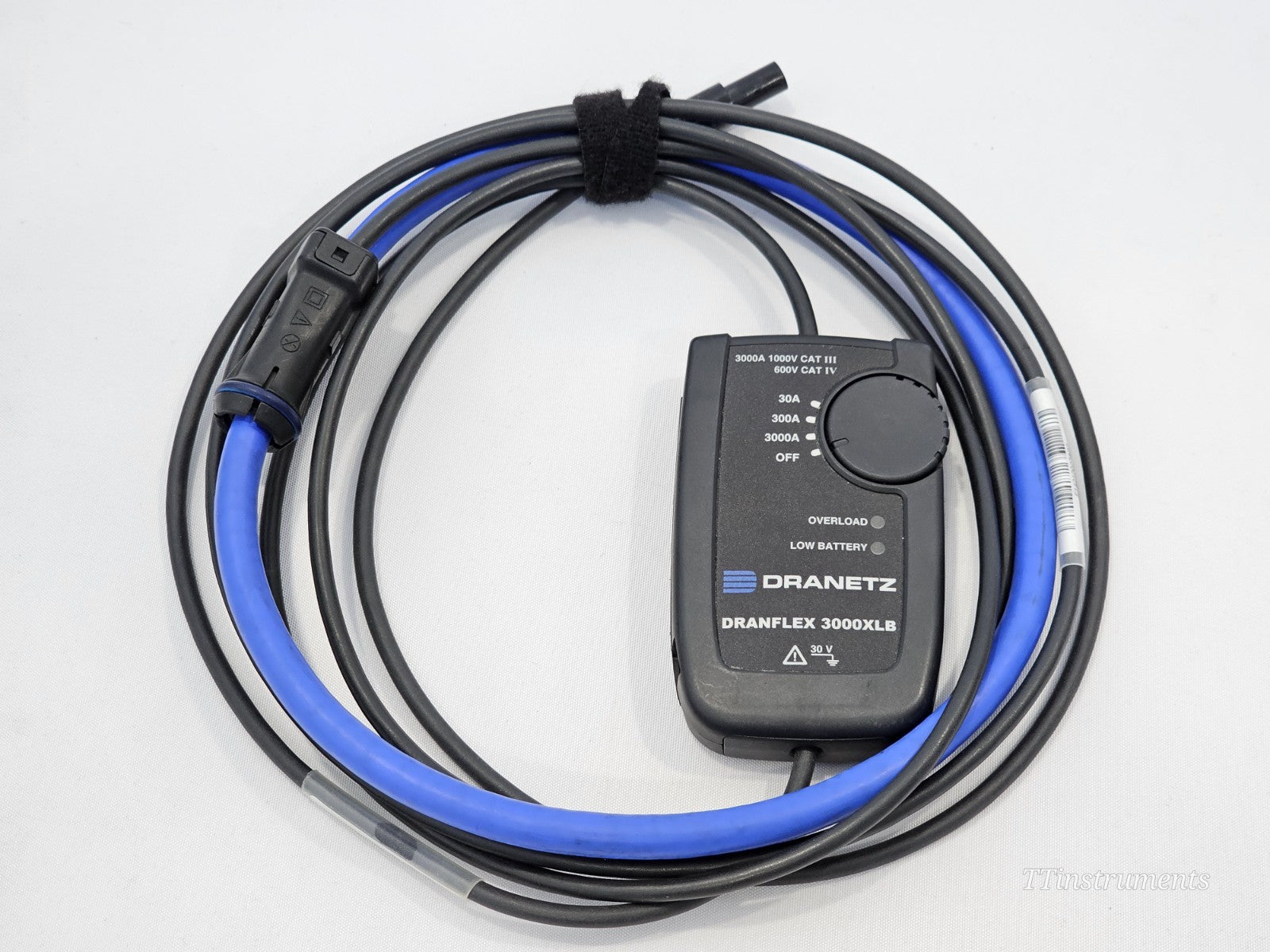 Dranetz HDPQ Xplorer with voltage cable set and current probes arranged for a three-phase survey