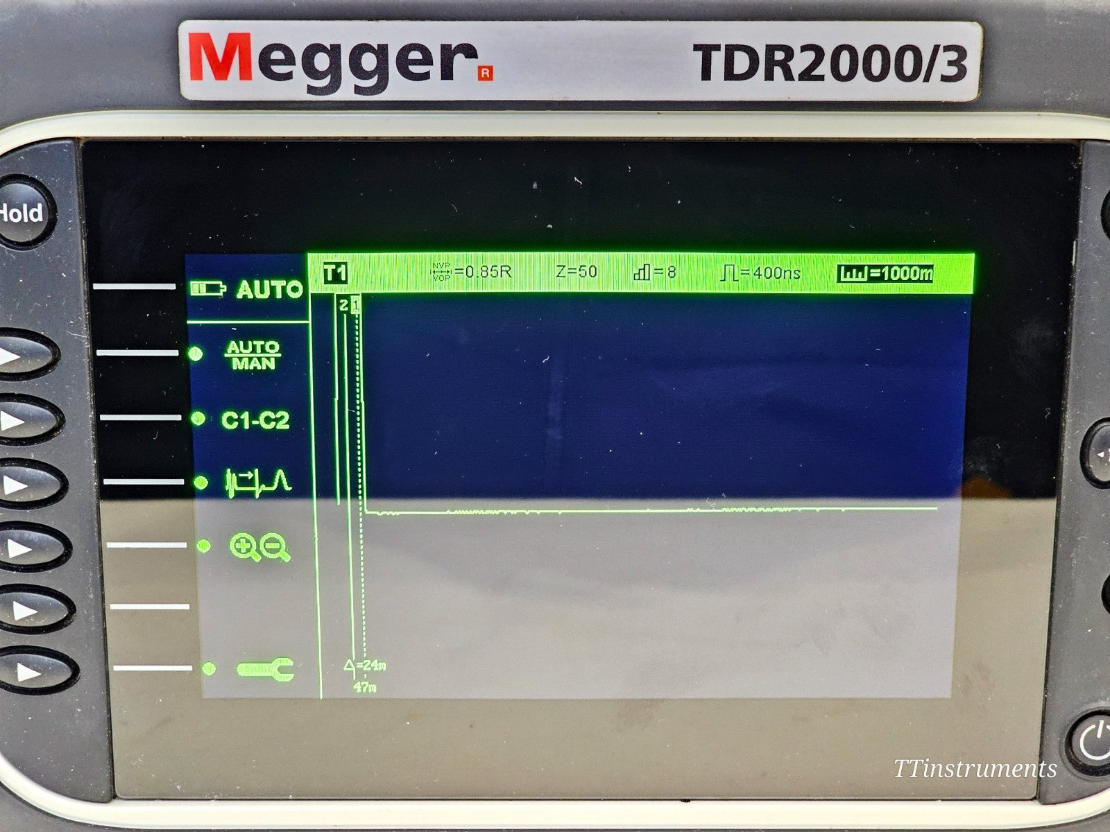 Megger TDR2000/3 battery compartment and power input detail
