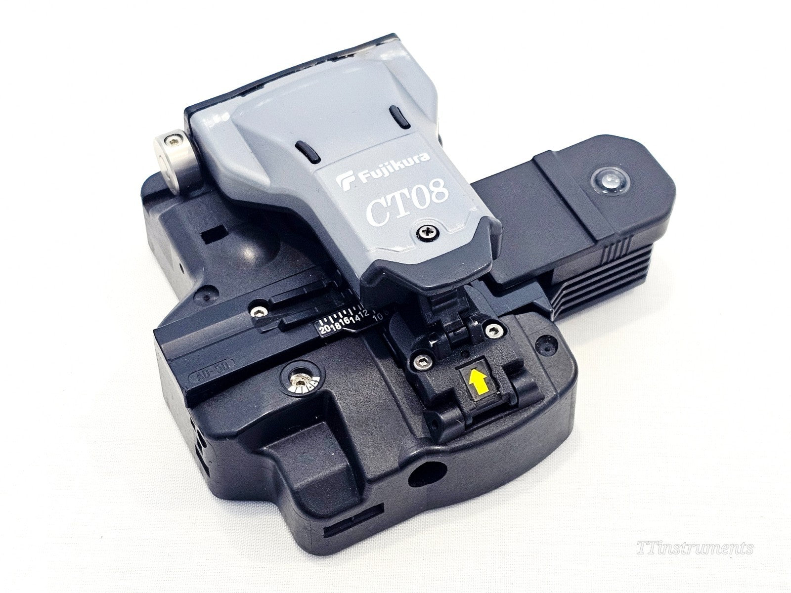 Fujikura 31S splicer rear panel and interface connectors detail