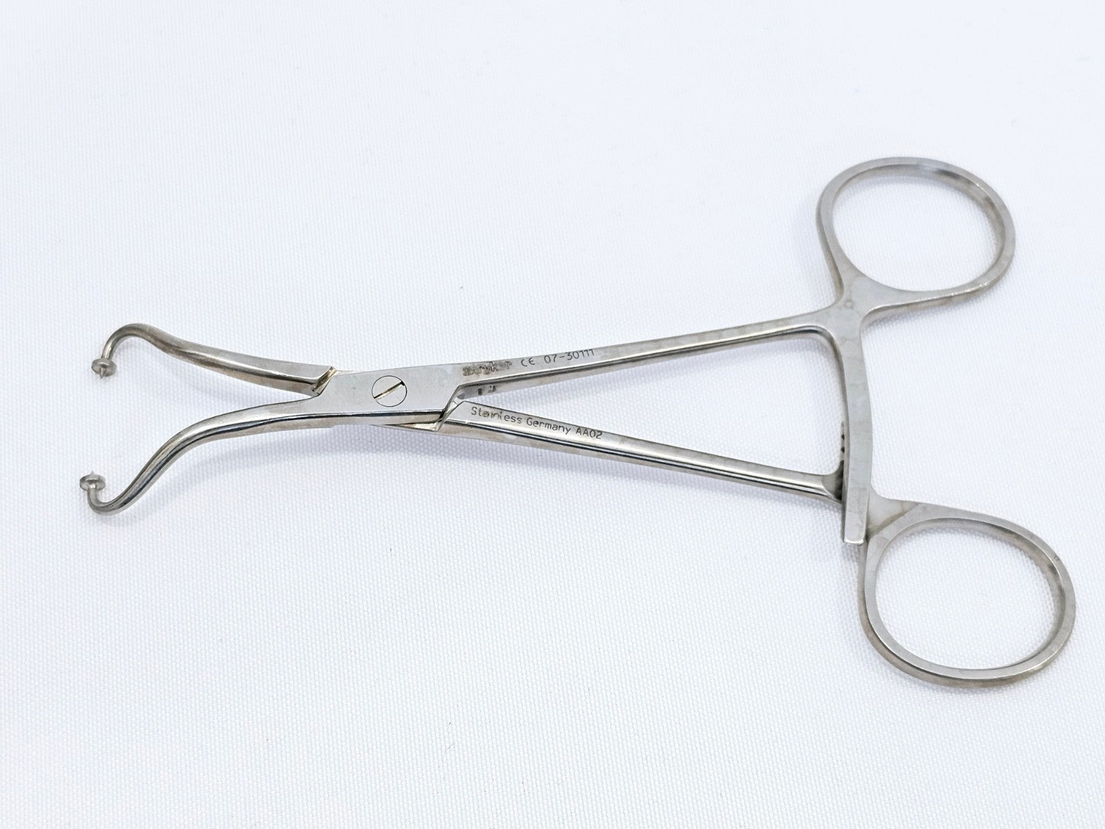 Stryker 07-30111 Surgical Bone Reduction Lewin Bone Holding Forceps Sharp Tip