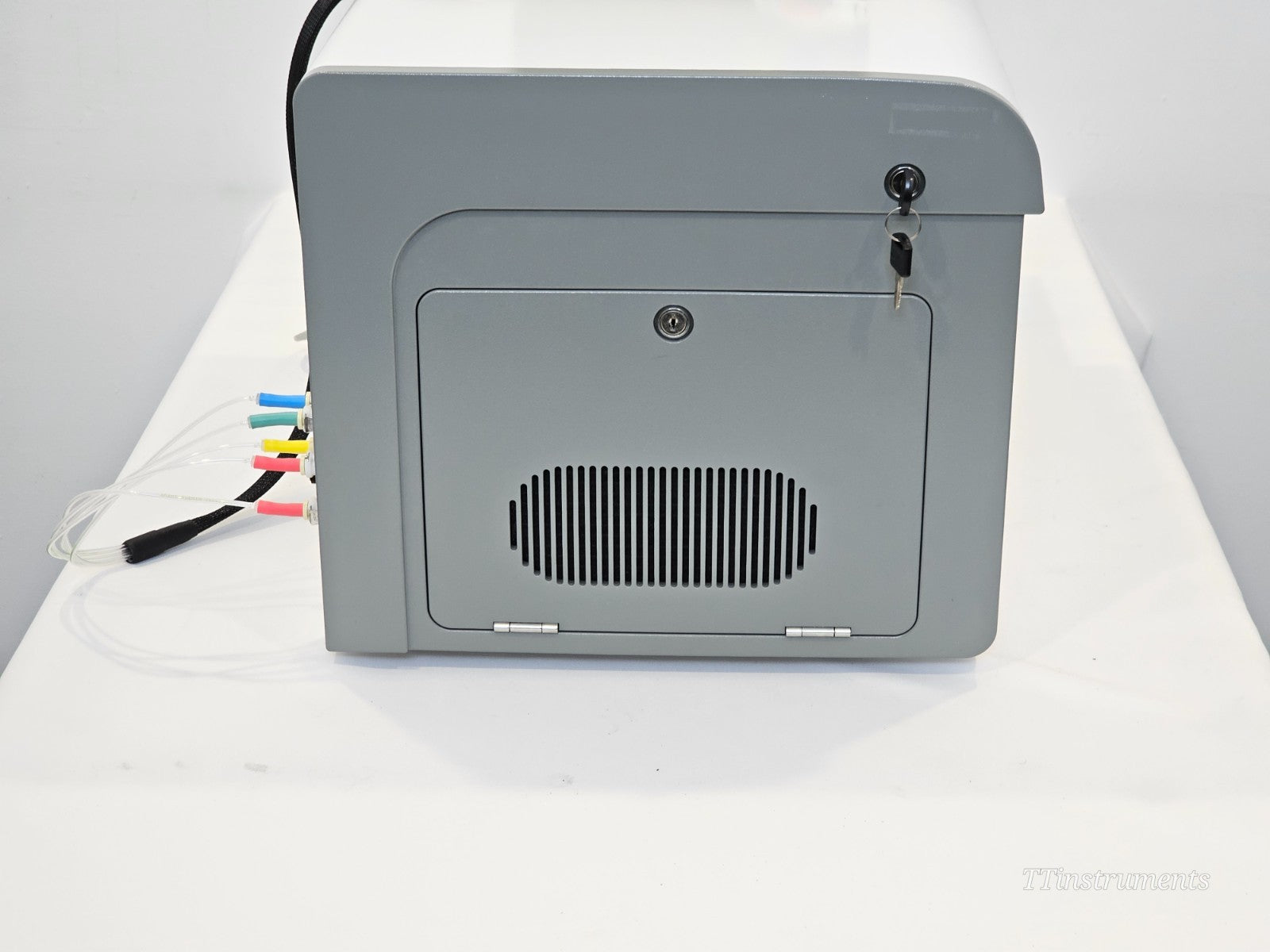 Agilent ACEA NovoCyte 2060R Flow Cytometer w/ NovoSampler Pro & Fluidics Station