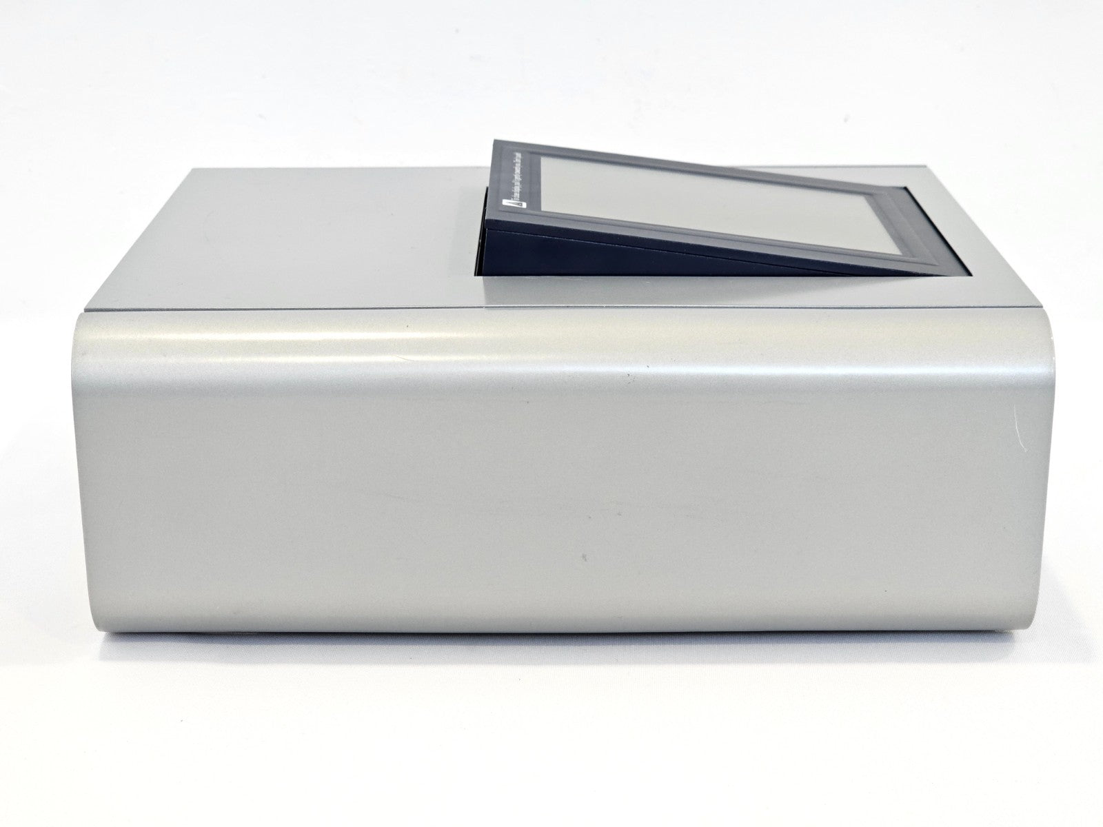 Lonza 4D Nucleofector Core Unit *Stuck on boot screen*