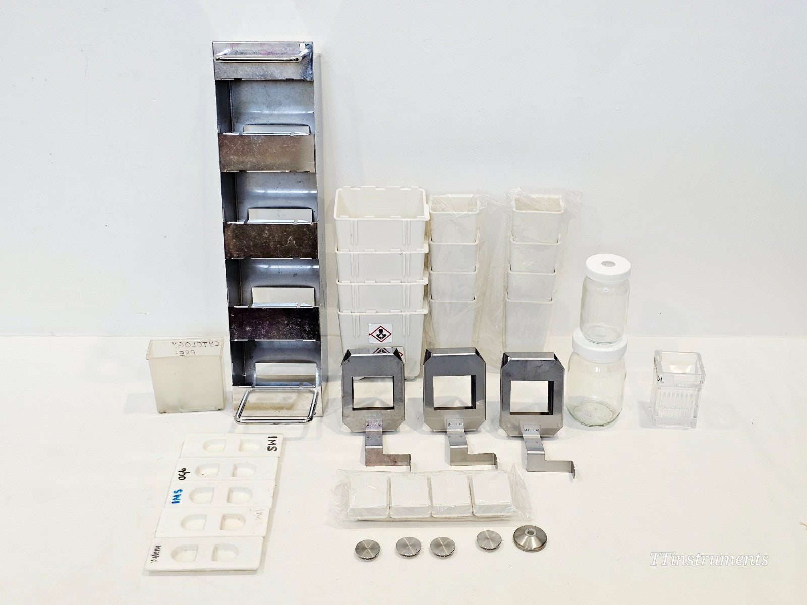 Sakura Tissue-Tek tissue stainer additional angle used lab equipment