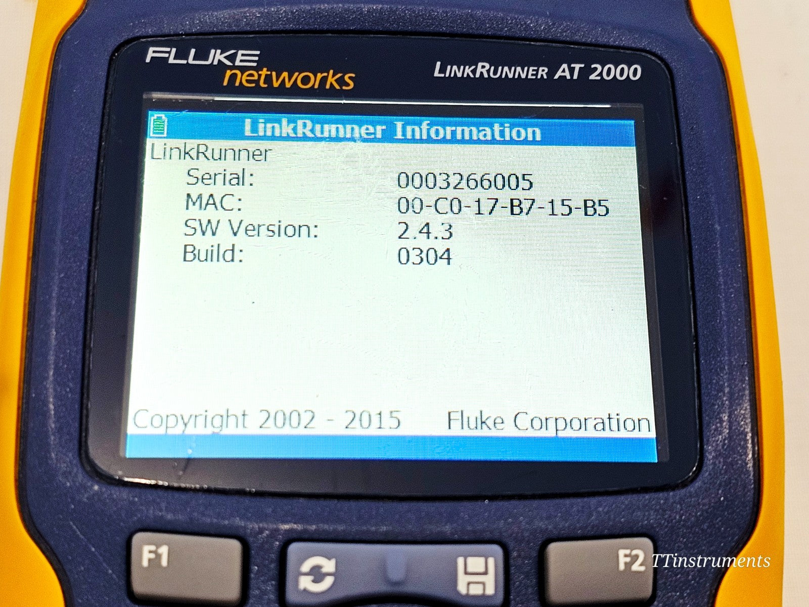Fluke Networks used tester label and serial number detail on housing