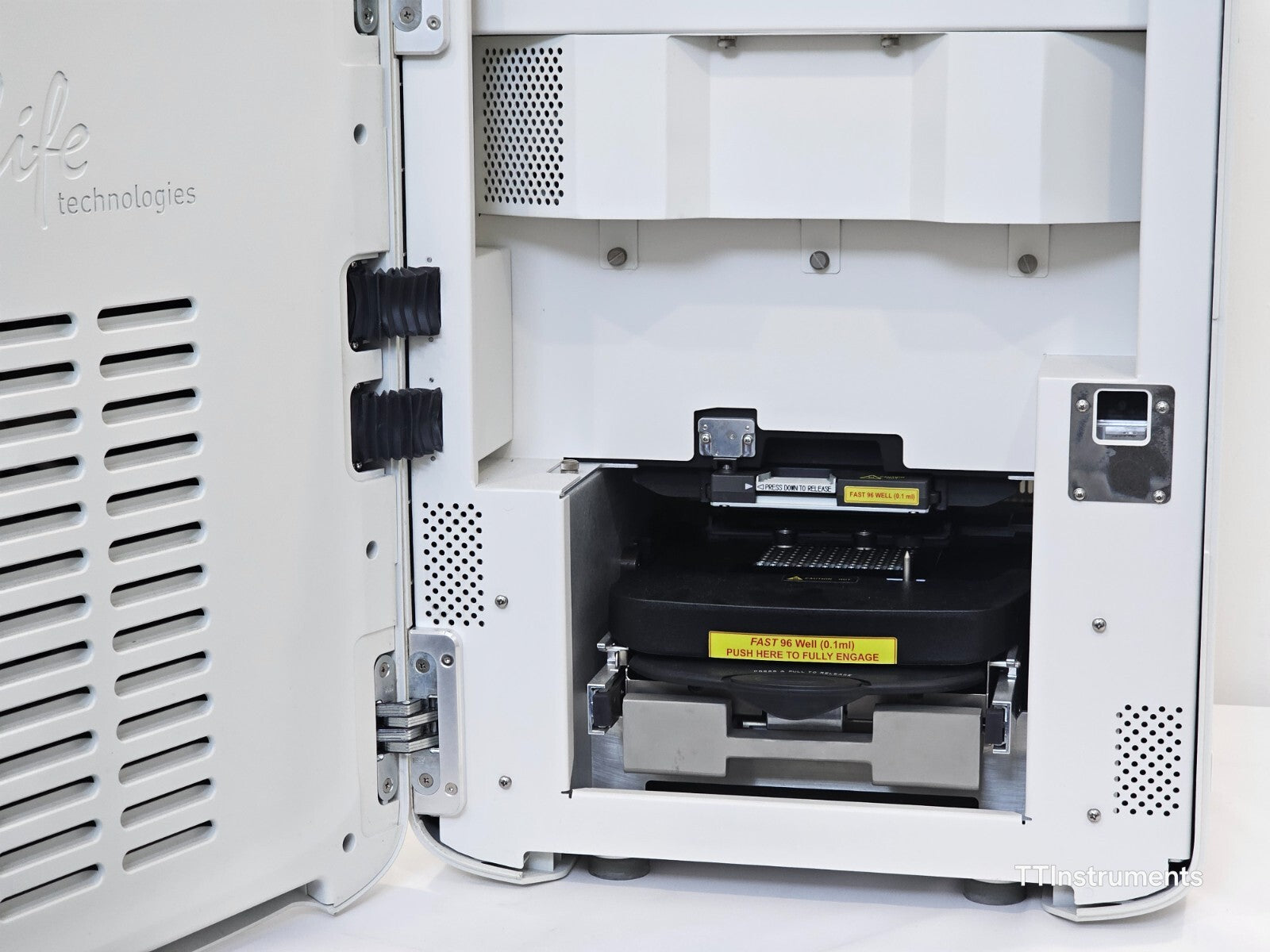 Applied Biosystems QuantStudio 12K Flex Real-Time PCR System 4470661 96-Well