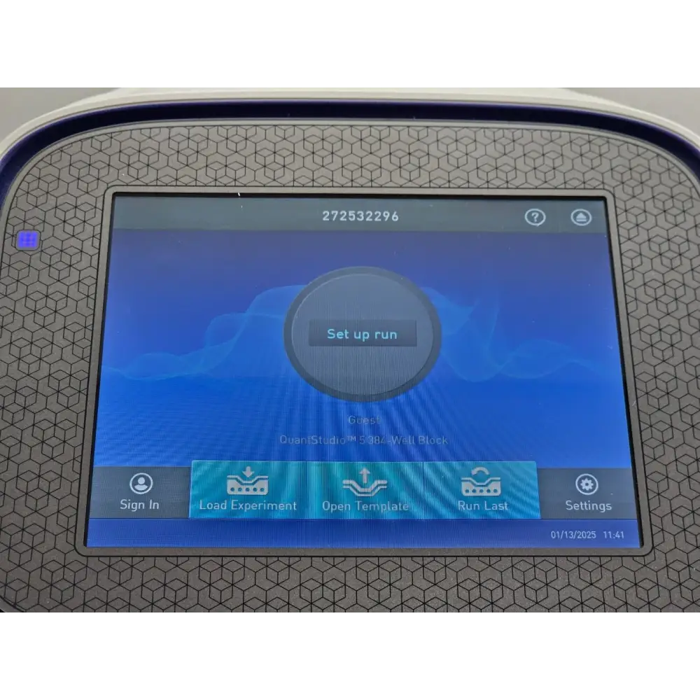 Applied Biosystems QuantStudio 5 touchscreen display showing run setup menu on the instrument