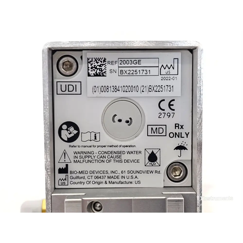 Close-up of Bio-Med Devices 2003GE concentration control dial scaled 21% to 100% oxygen