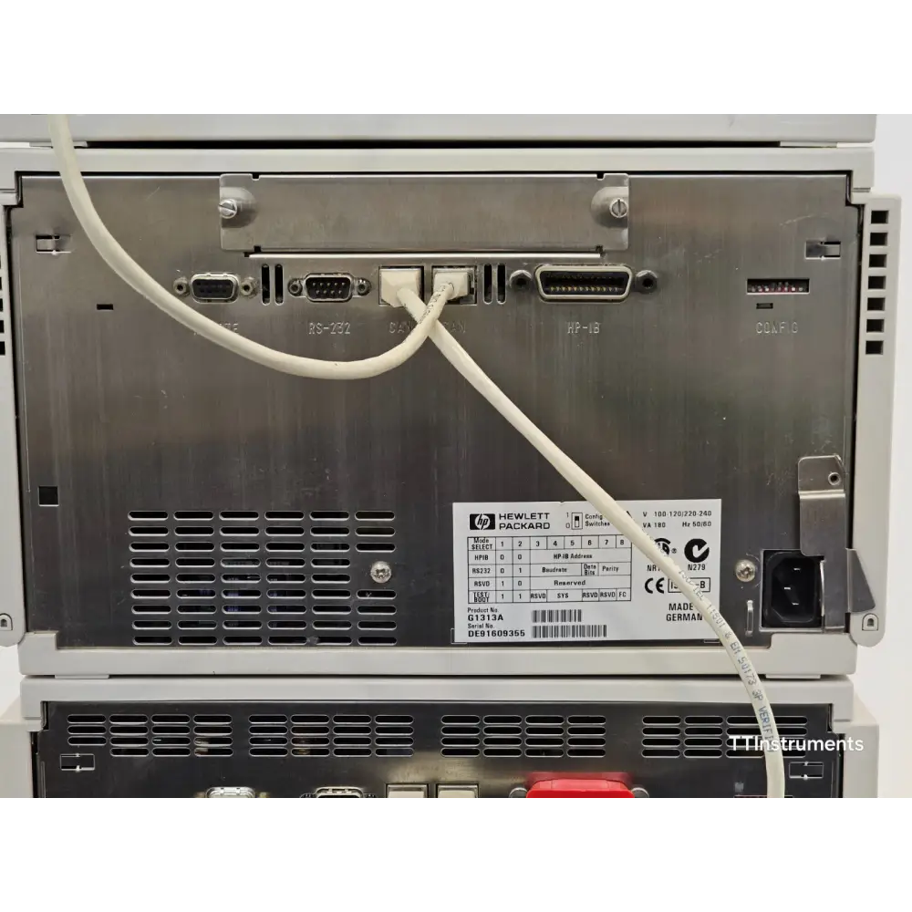 G1313A autosampler vial tray compartment open showing sample capacity