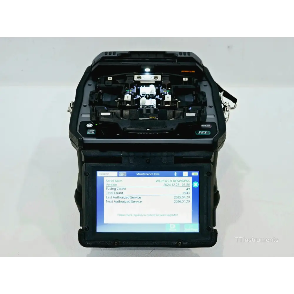 Fujikura CT-50 high-precision fibre cleaver with AD50 guide plate alongside the 90S+ fusion splicer