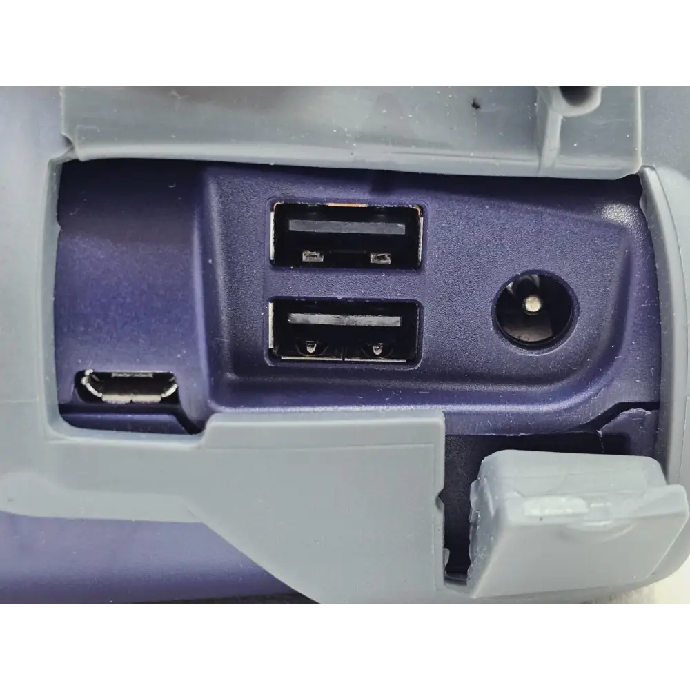 Viavi OLP-82P touch screen showing PASS/FAIL fiber inspection result screen