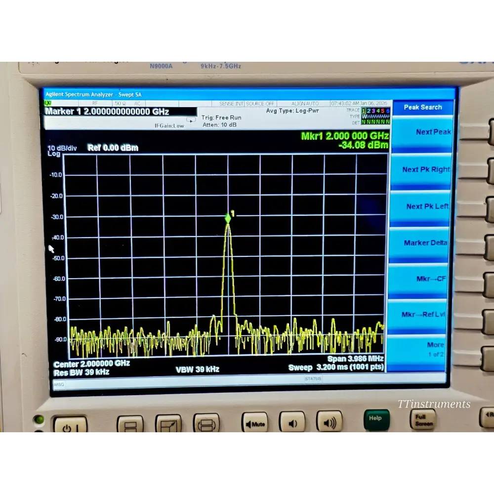 N9000A CXA analyser front panel USB ports and power button detail