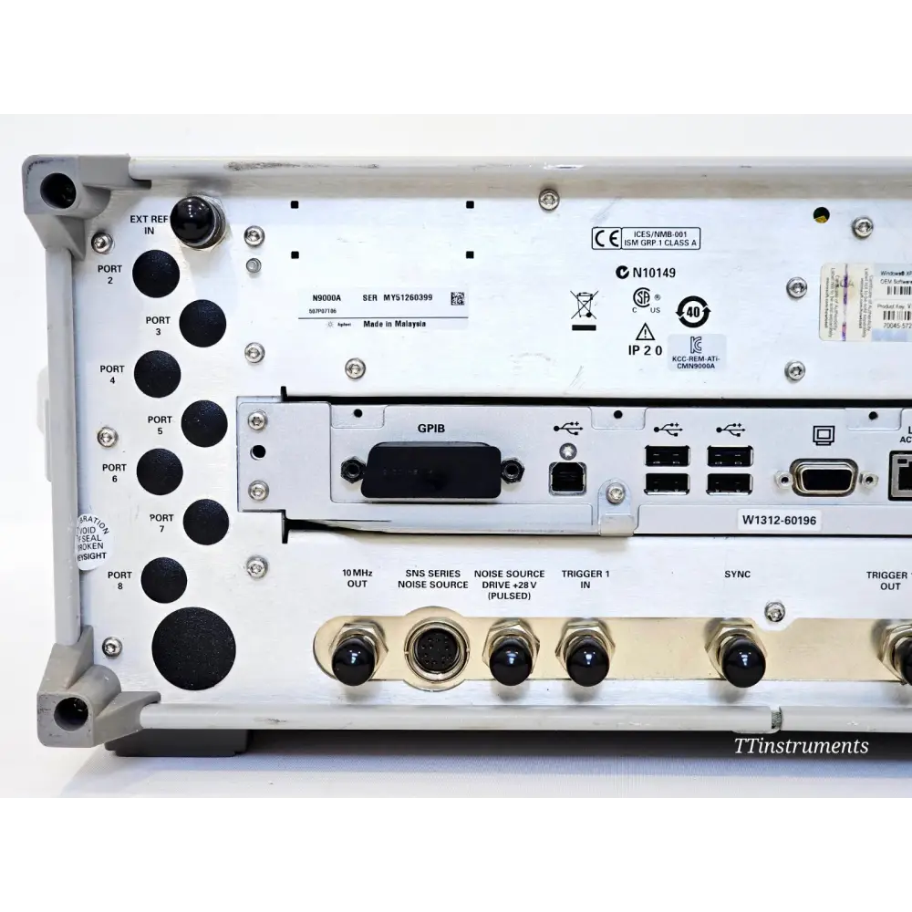 Keysight N9000A front panel close-up of numeric keypad and navigation controls