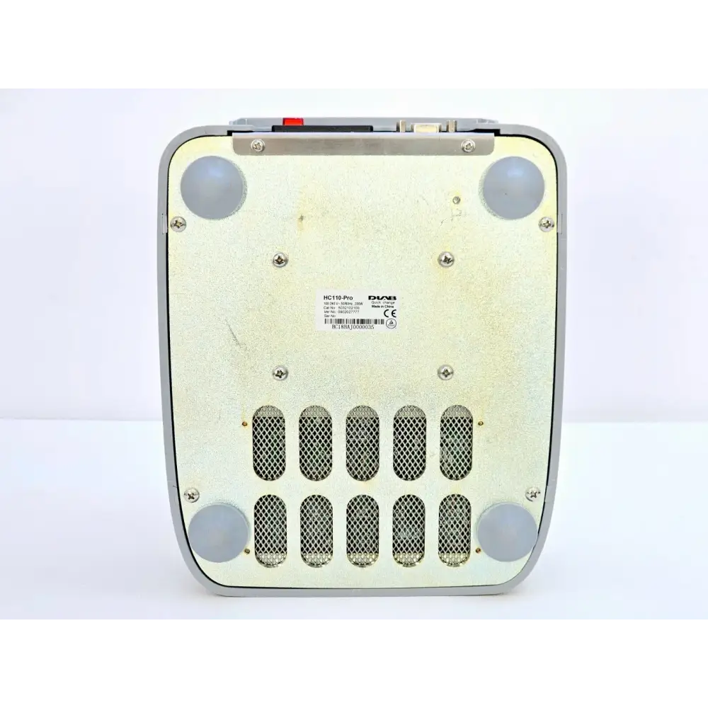 DLAB HC110-Pro magnetic quick-release block detail showing tool-free interchange system